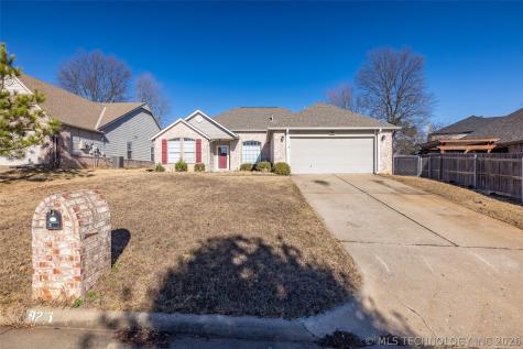 9213 E 90th Street Tulsa OK 74133