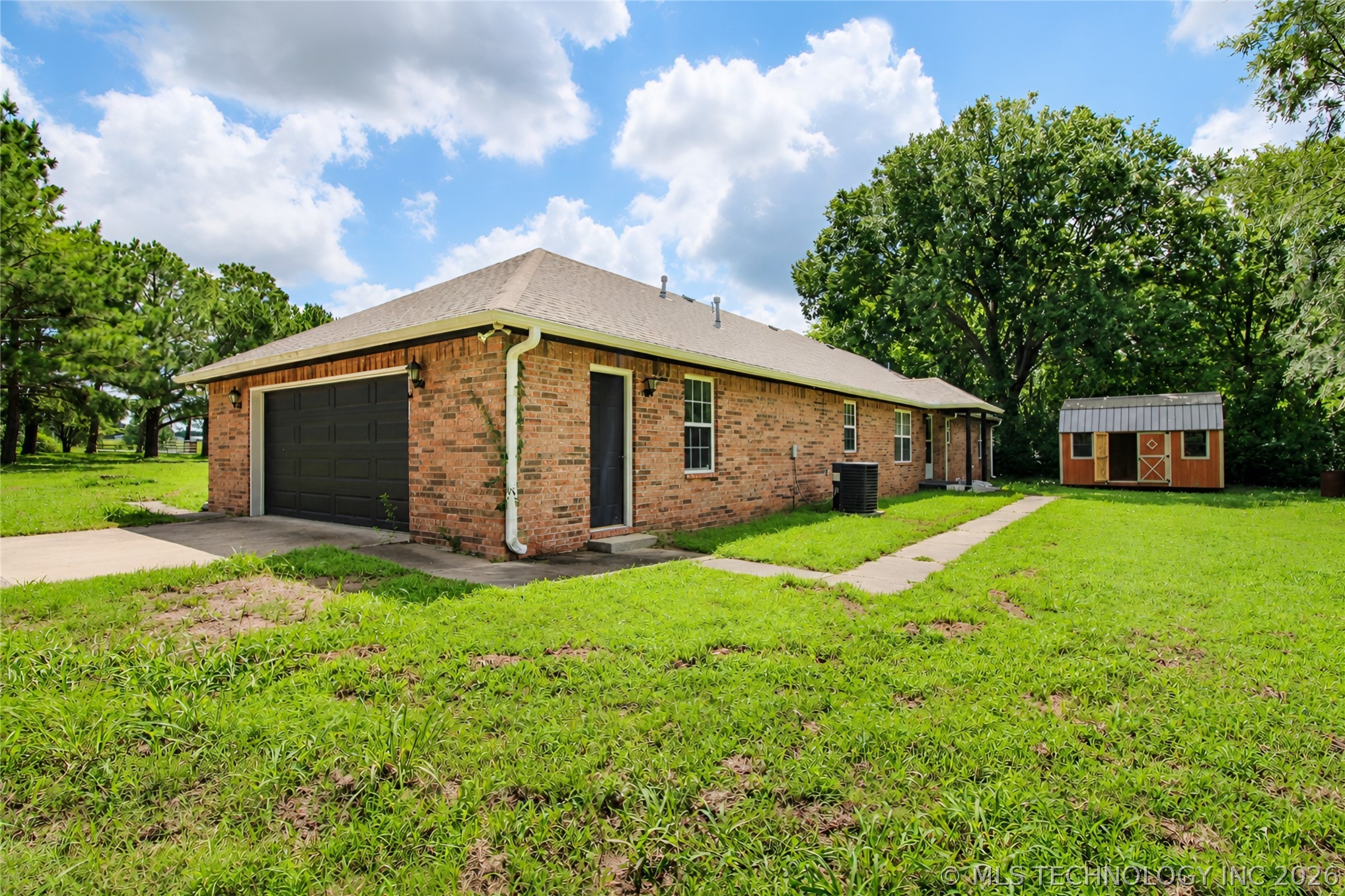 19183 S Prairie Bell Road Morris OK 74445