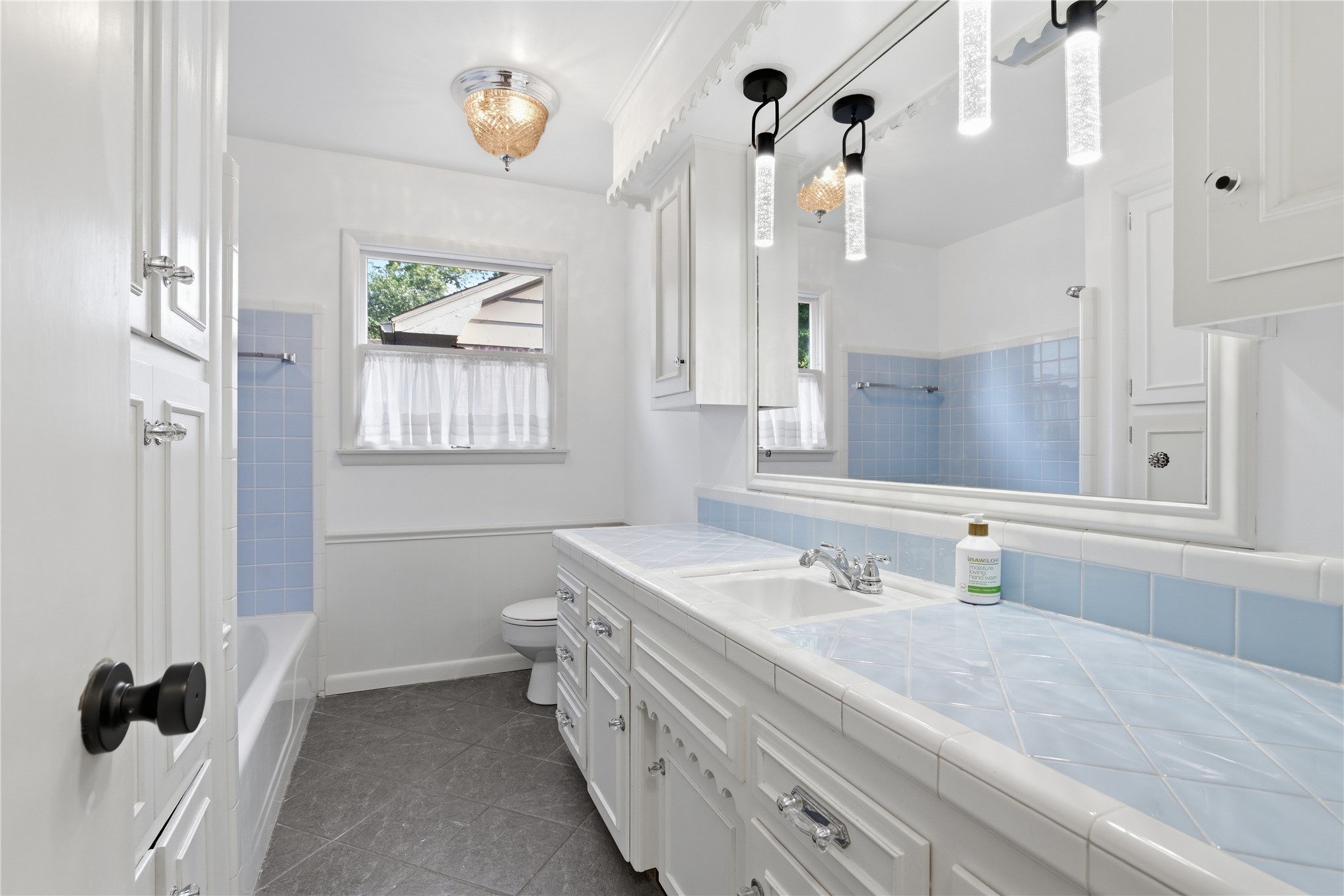 5430 S Zunis Avenue Tulsa OK 74105