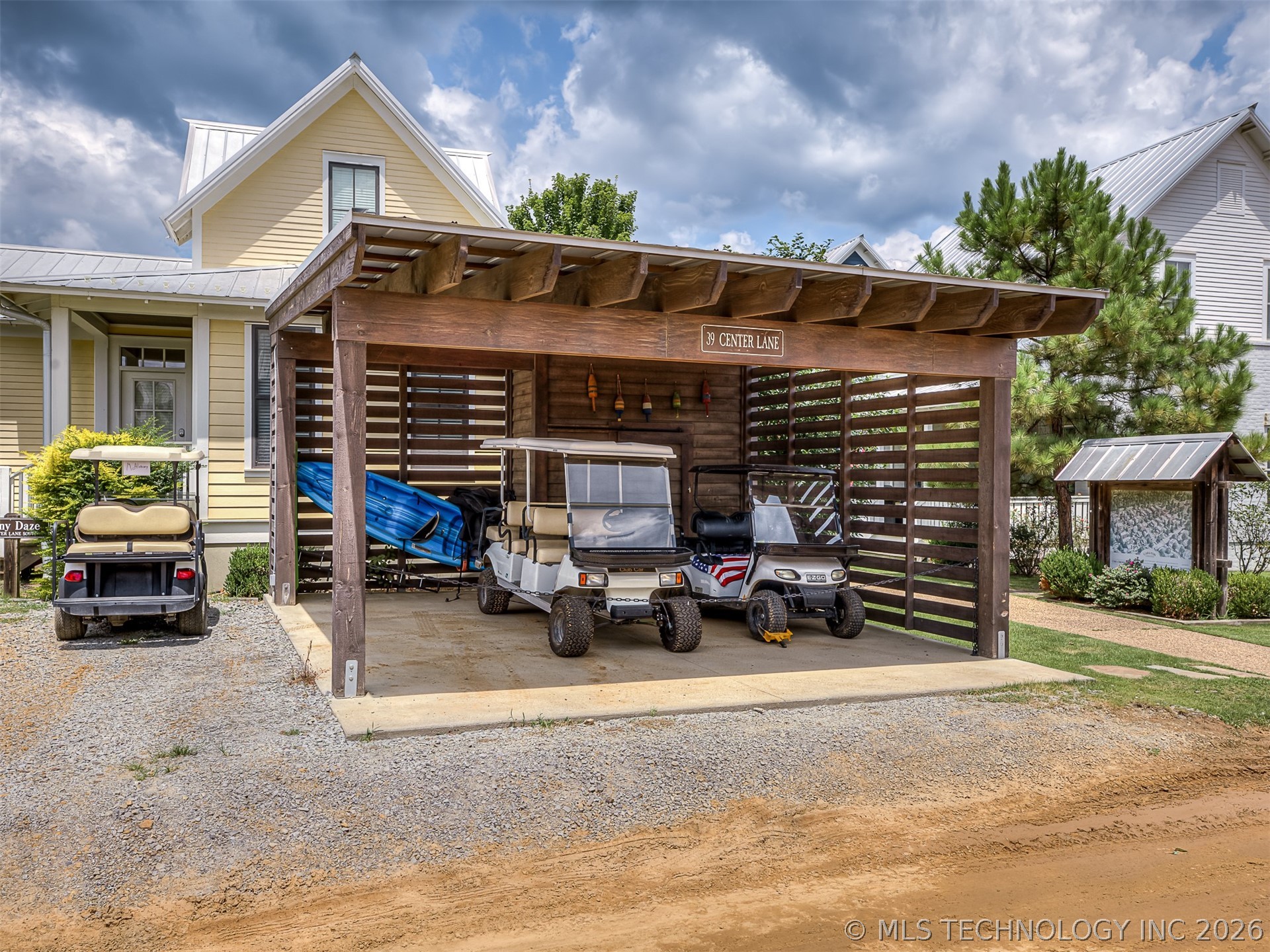 39 Center Lane Carlton Landing OK 74432