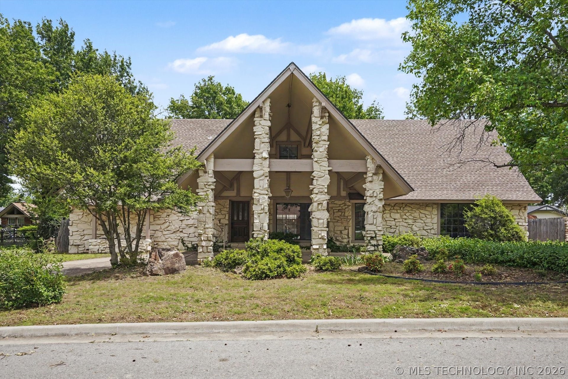 105 Mockingbird Lane Skiatook OK 74070
