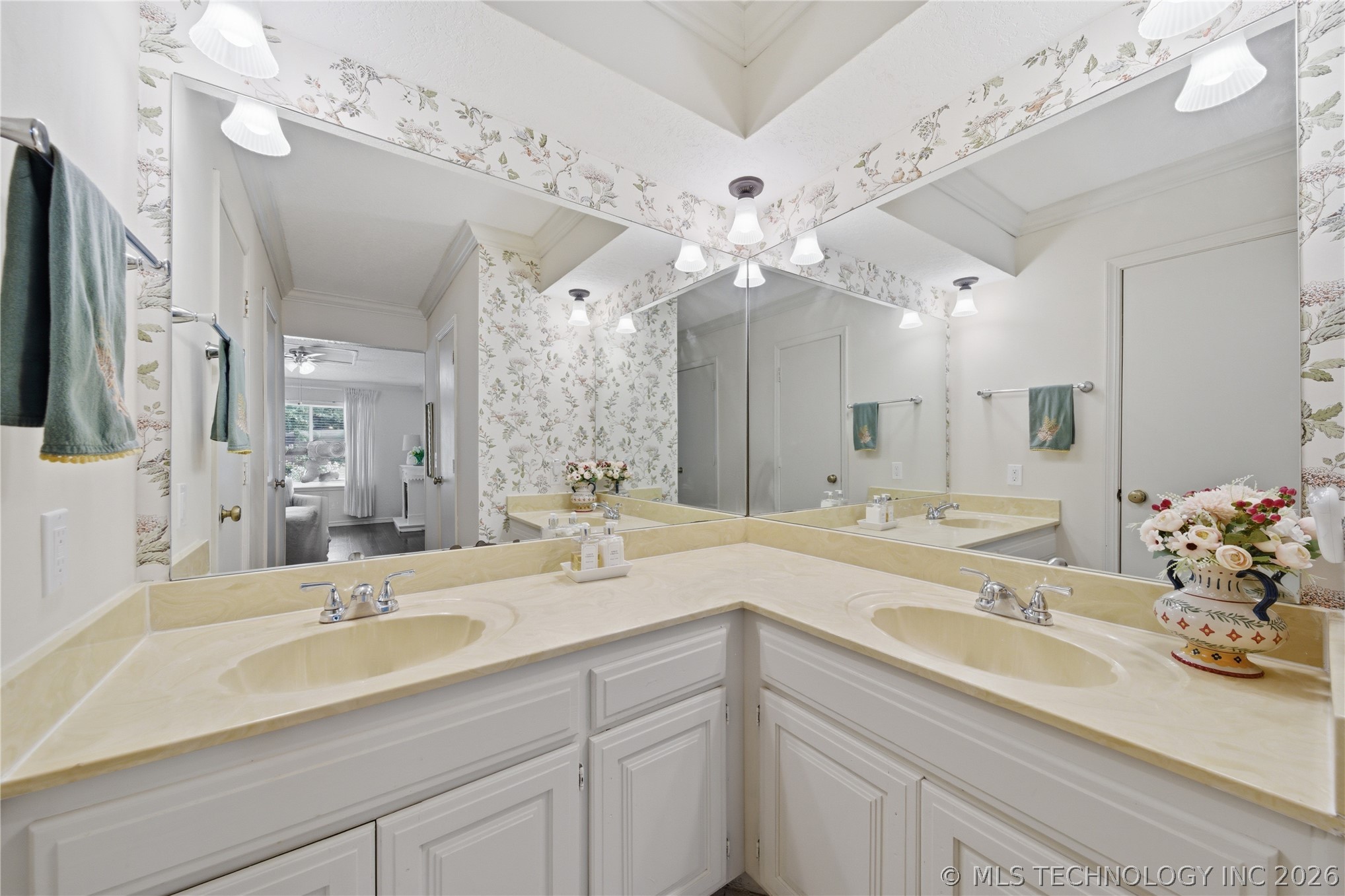1512 S Elder Court Broken Arrow OK 74012