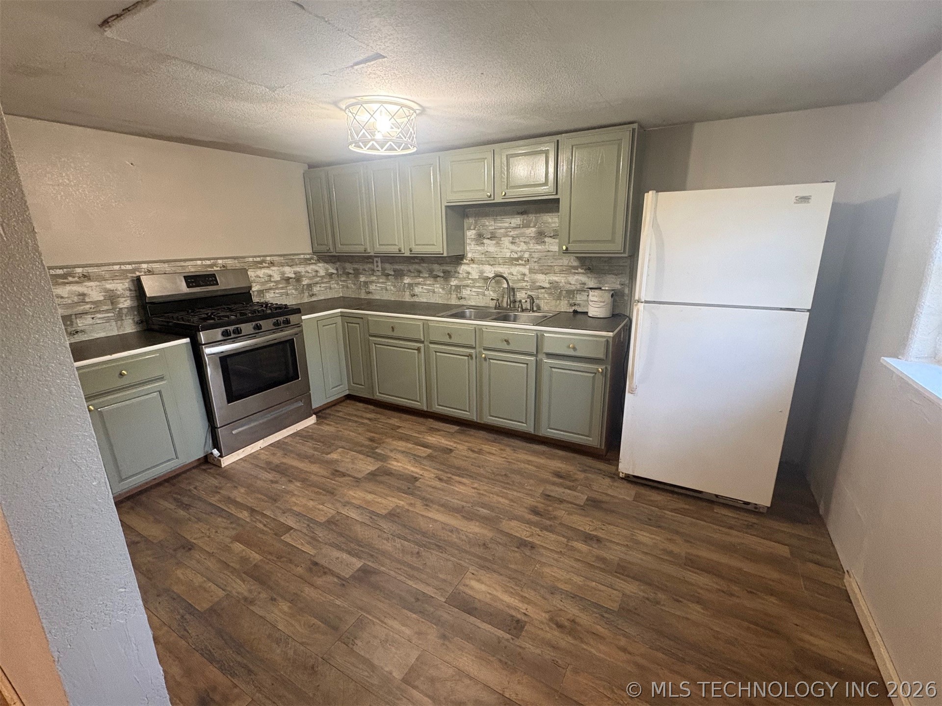 207 S 3rd Street Porum OK 74455