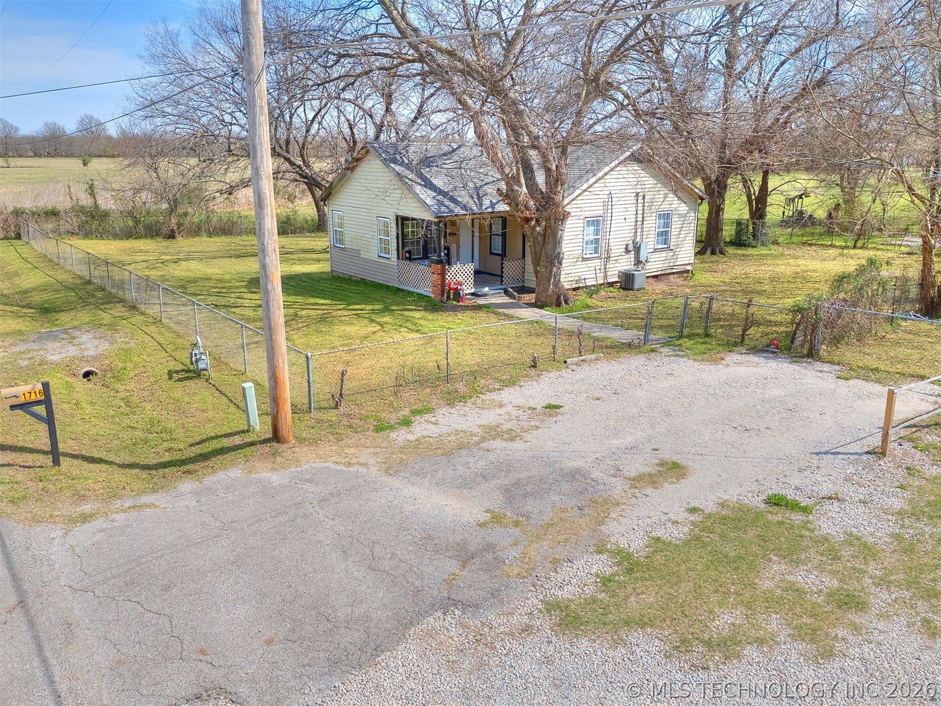 1712 E 71st Street N Tulsa OK 74130