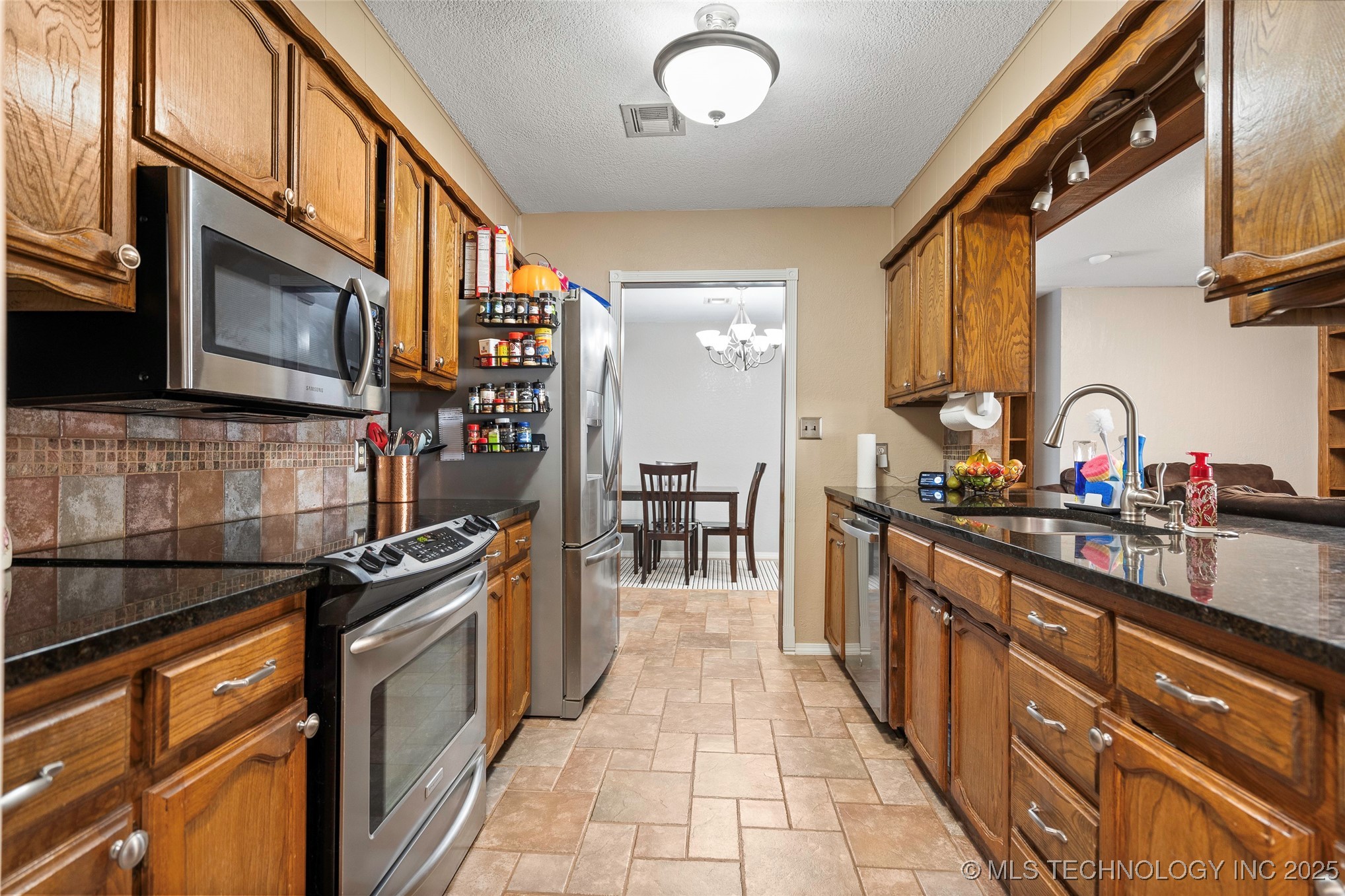 3133 Cardinal Drive Ardmore OK 73401