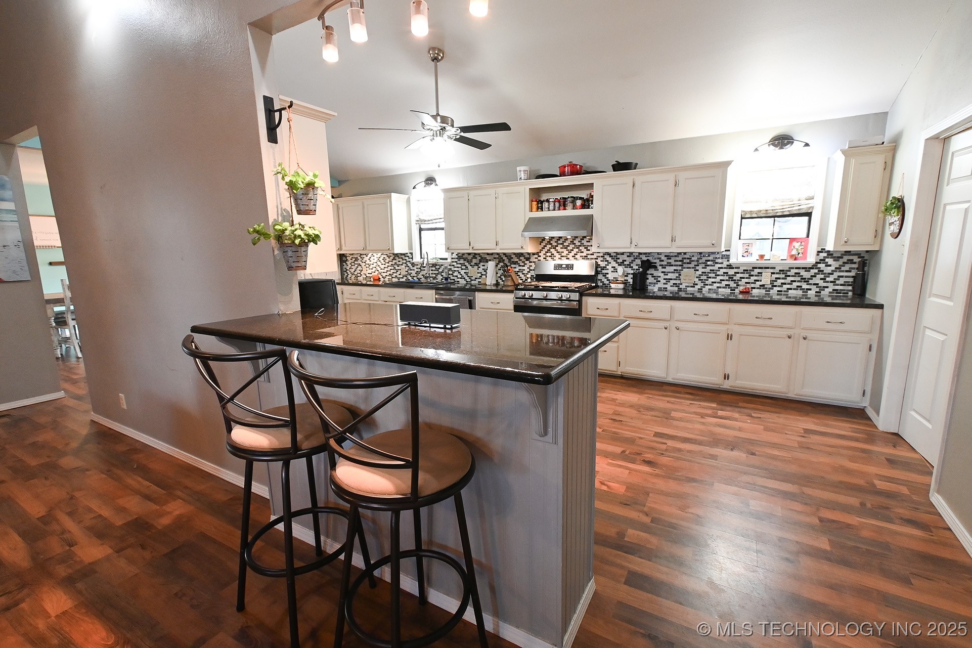 106219 S 4757 Road Muldrow OK 74948
