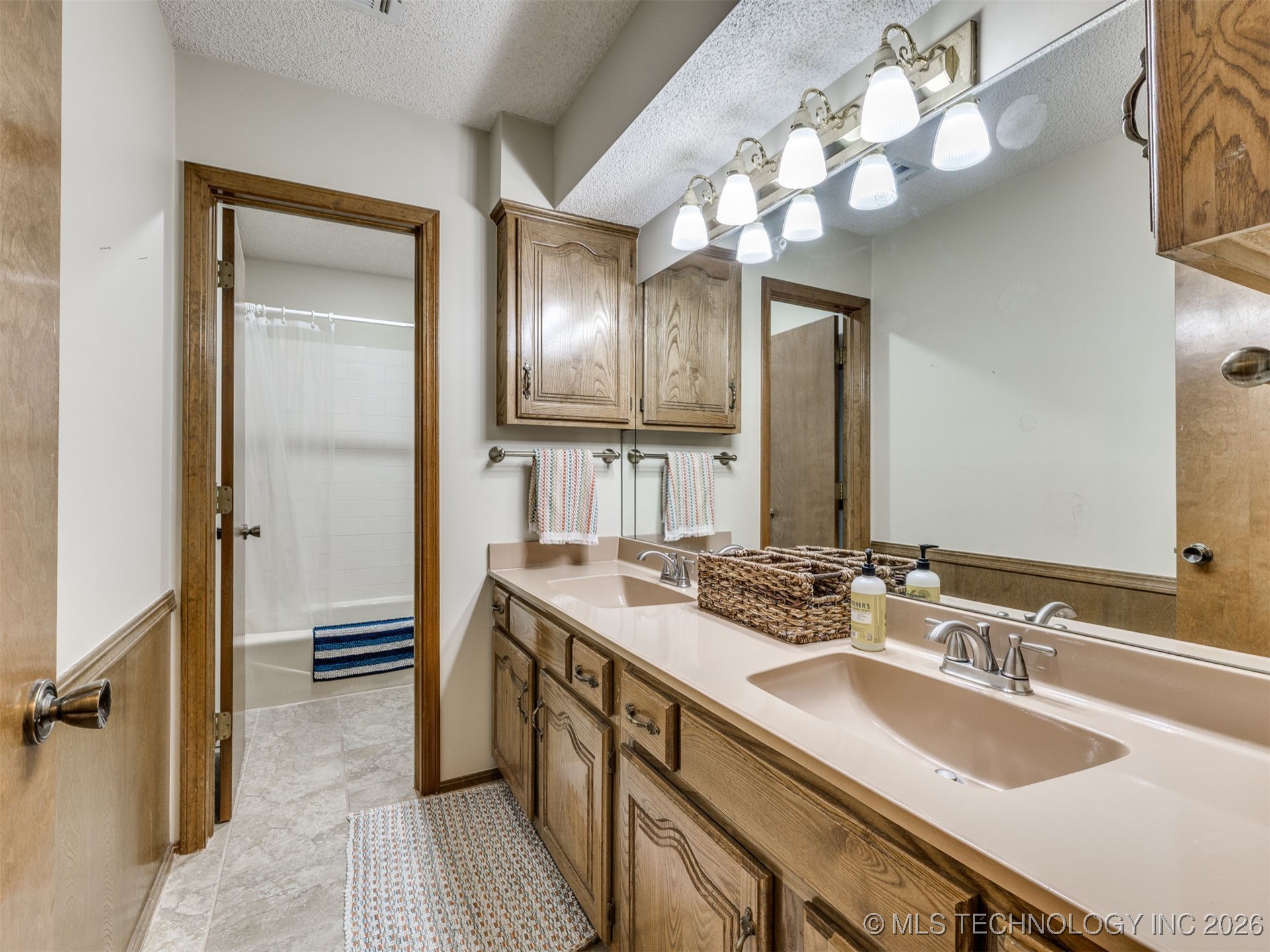 7304 E 87th Street Tulsa OK 74133