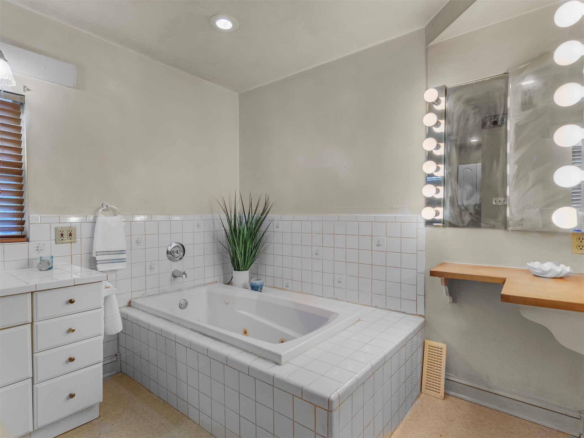 65 Sioux Circle Sand Springs OK 74063