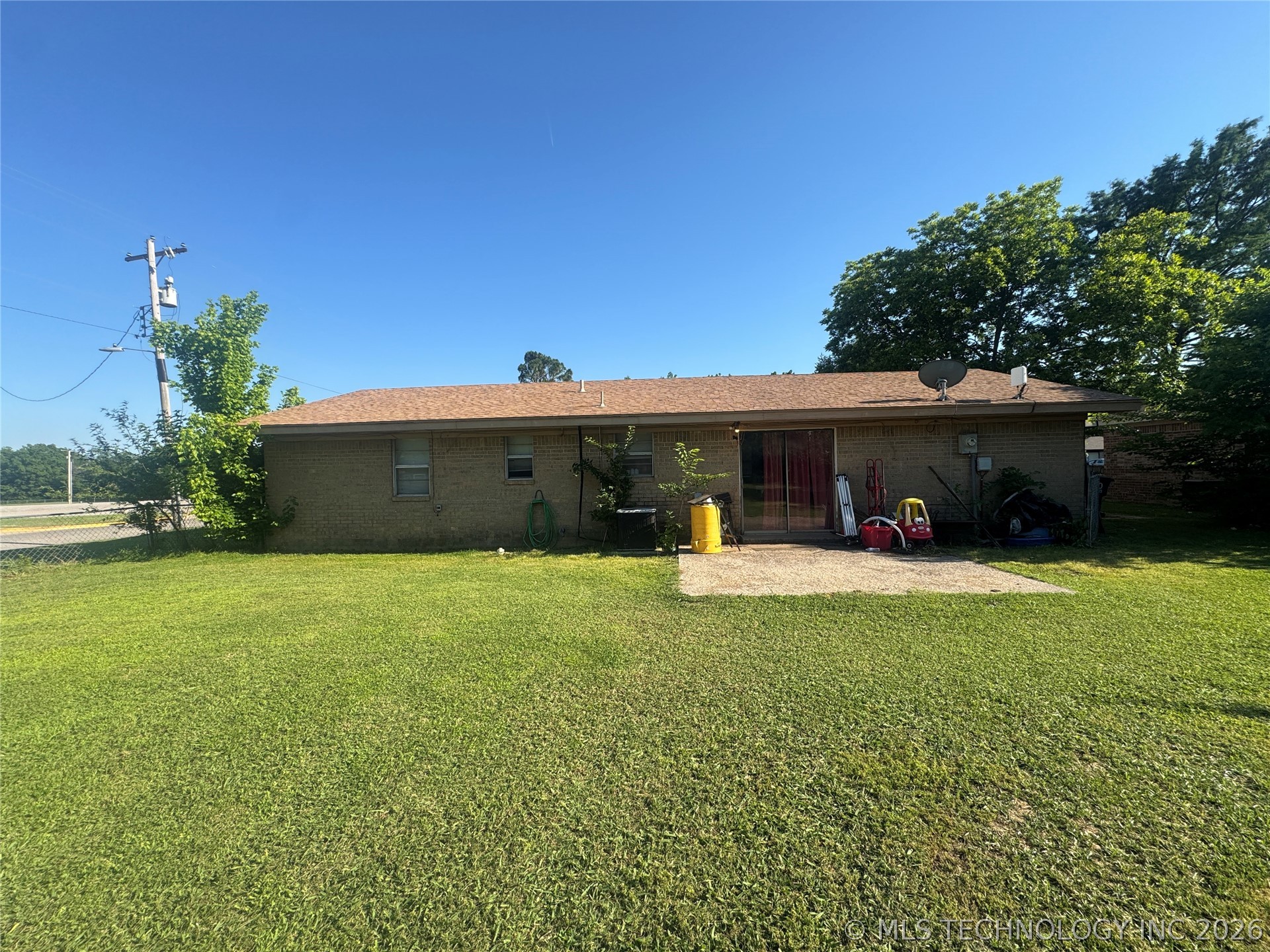 16 Wisteria Lone Grove OK 73443