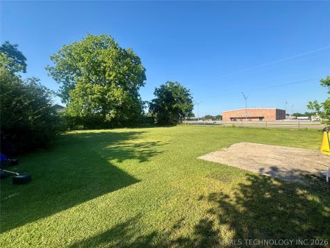 16 Wisteria Lone Grove OK 73443