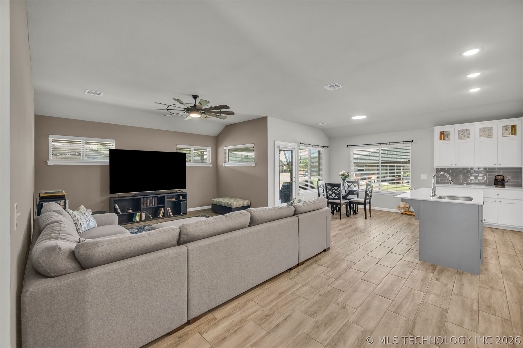 3630 E Cherryhill Court Broken Arrow OK 74014
