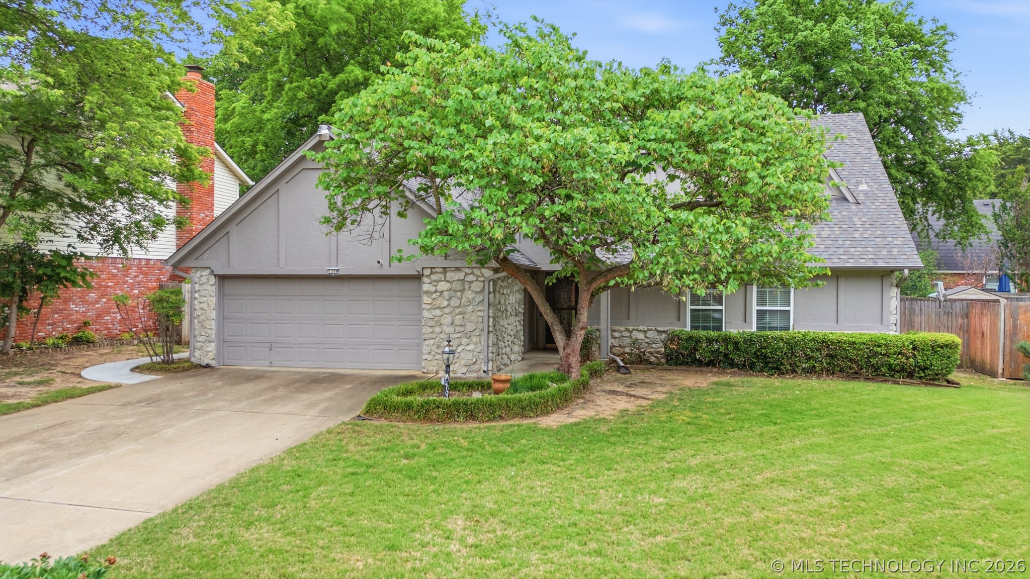 1209 S Redbud Avenue Broken Arrow OK 74012