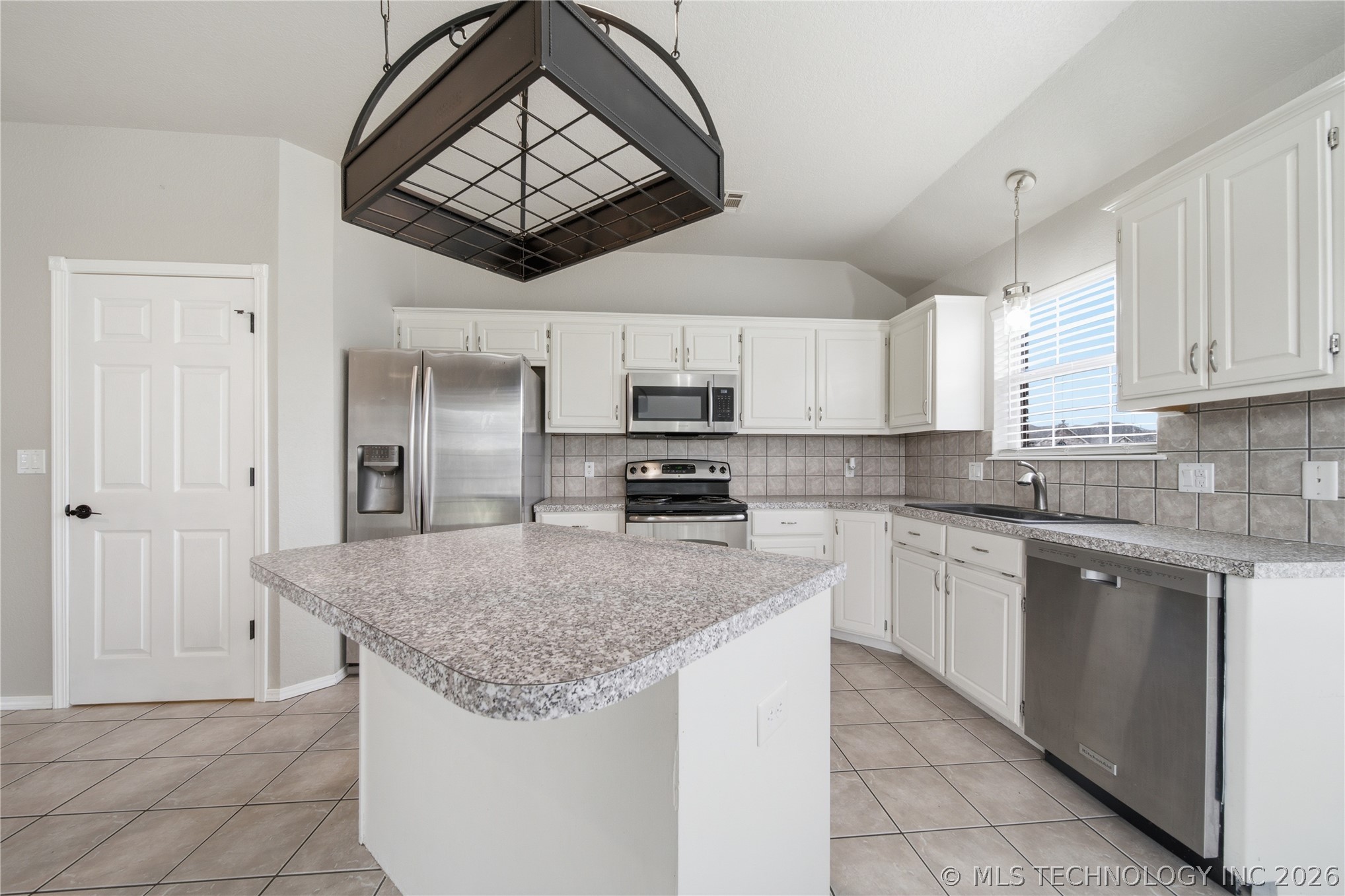 11101 E 120th Street Collinsville OK 74021