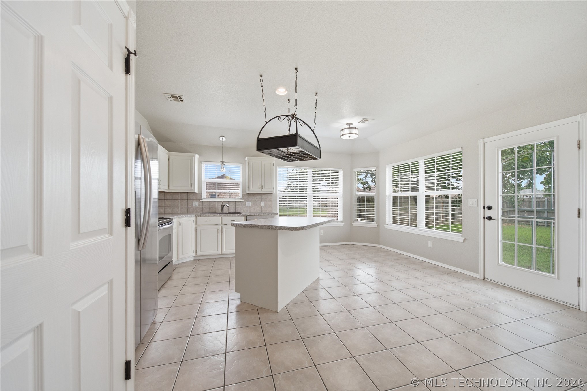 11101 E 120th Street Collinsville OK 74021