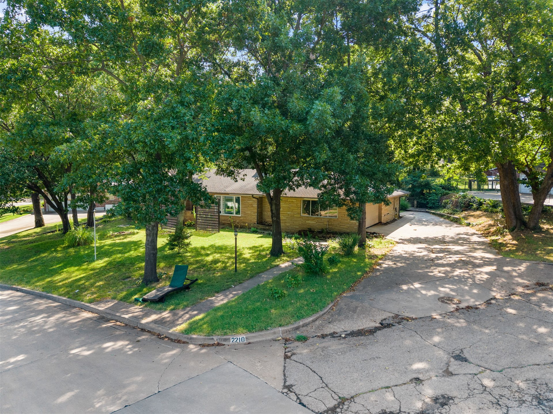 2210 Skyline Drive Bartlesville OK 74006
