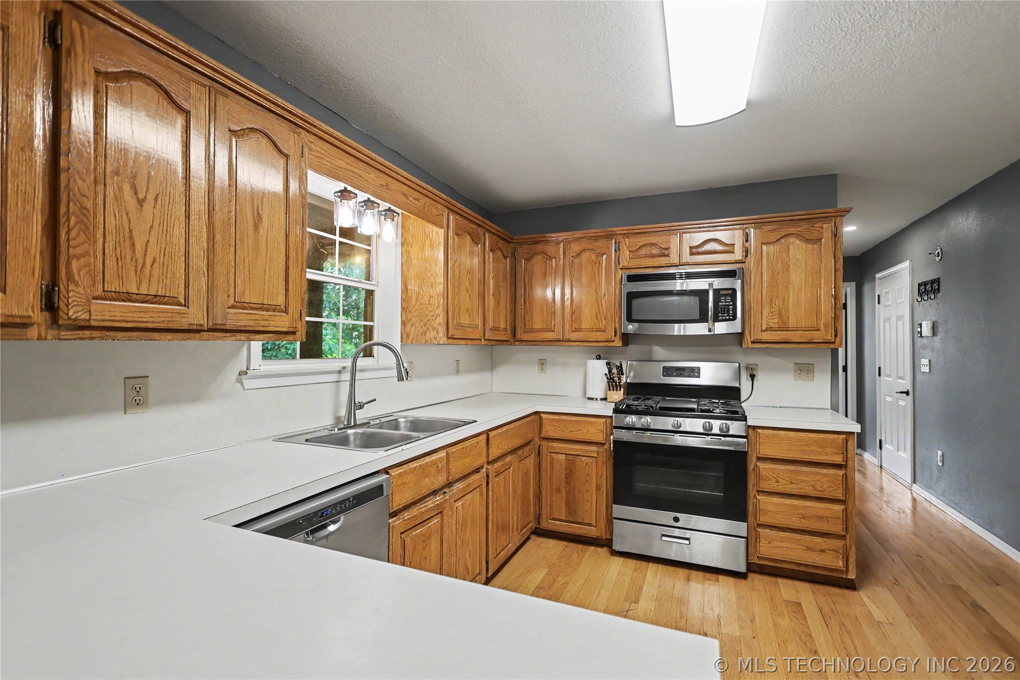 17094 W 795 Road Tahlequah OK 74464