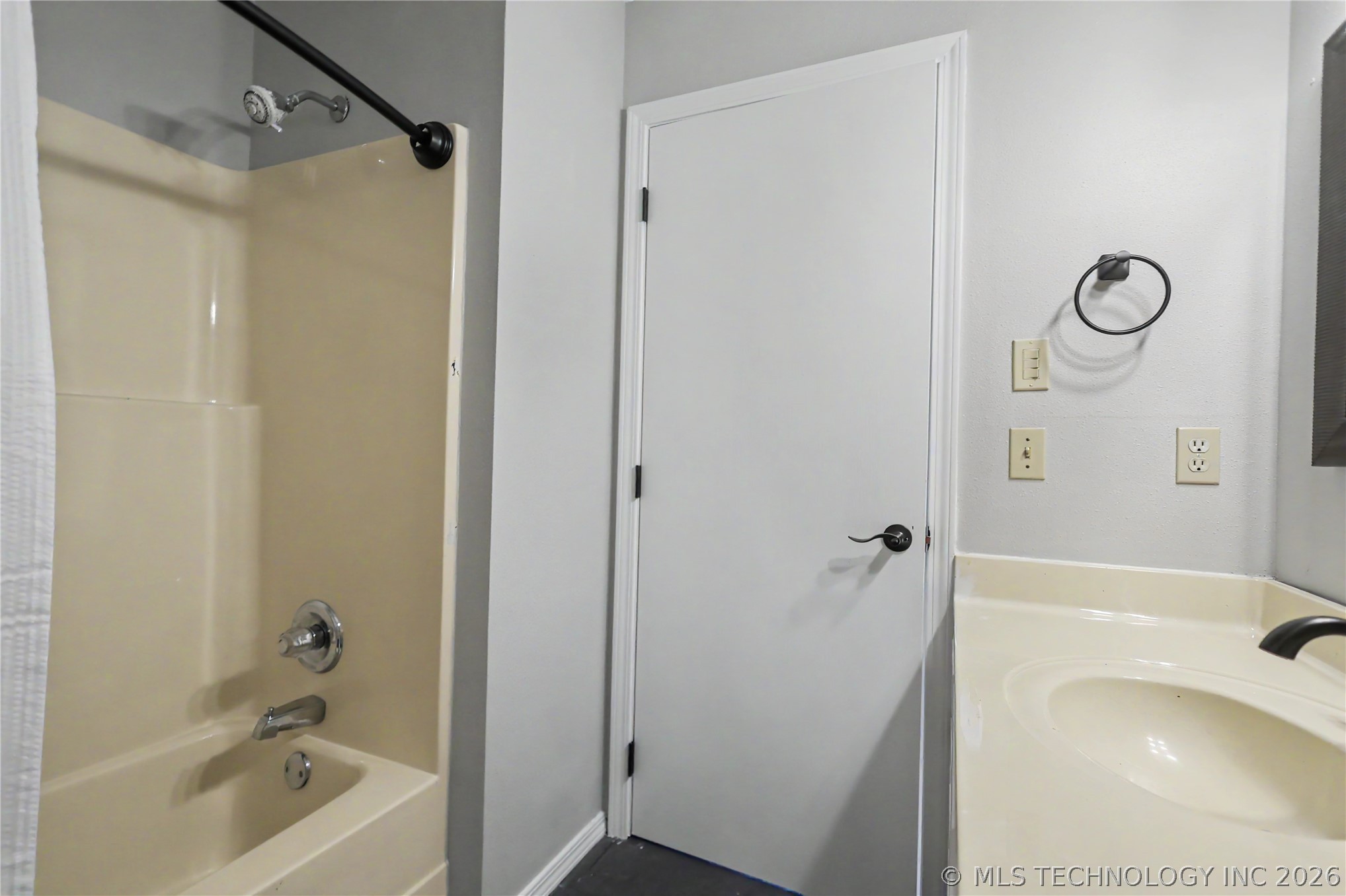 17094 W 795 Road Tahlequah OK 74464