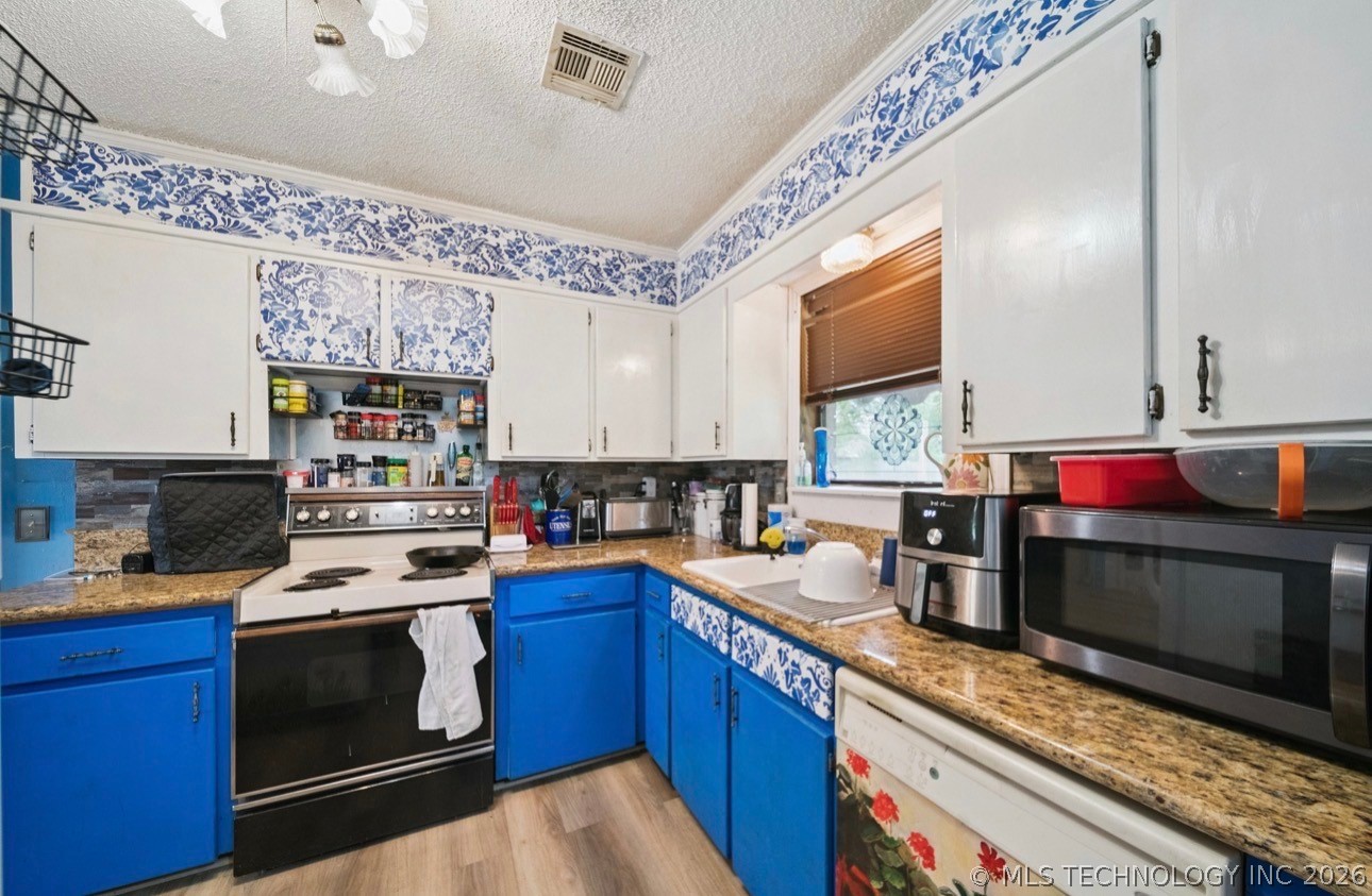 13812 S 296th East Avenue Coweta OK 74429