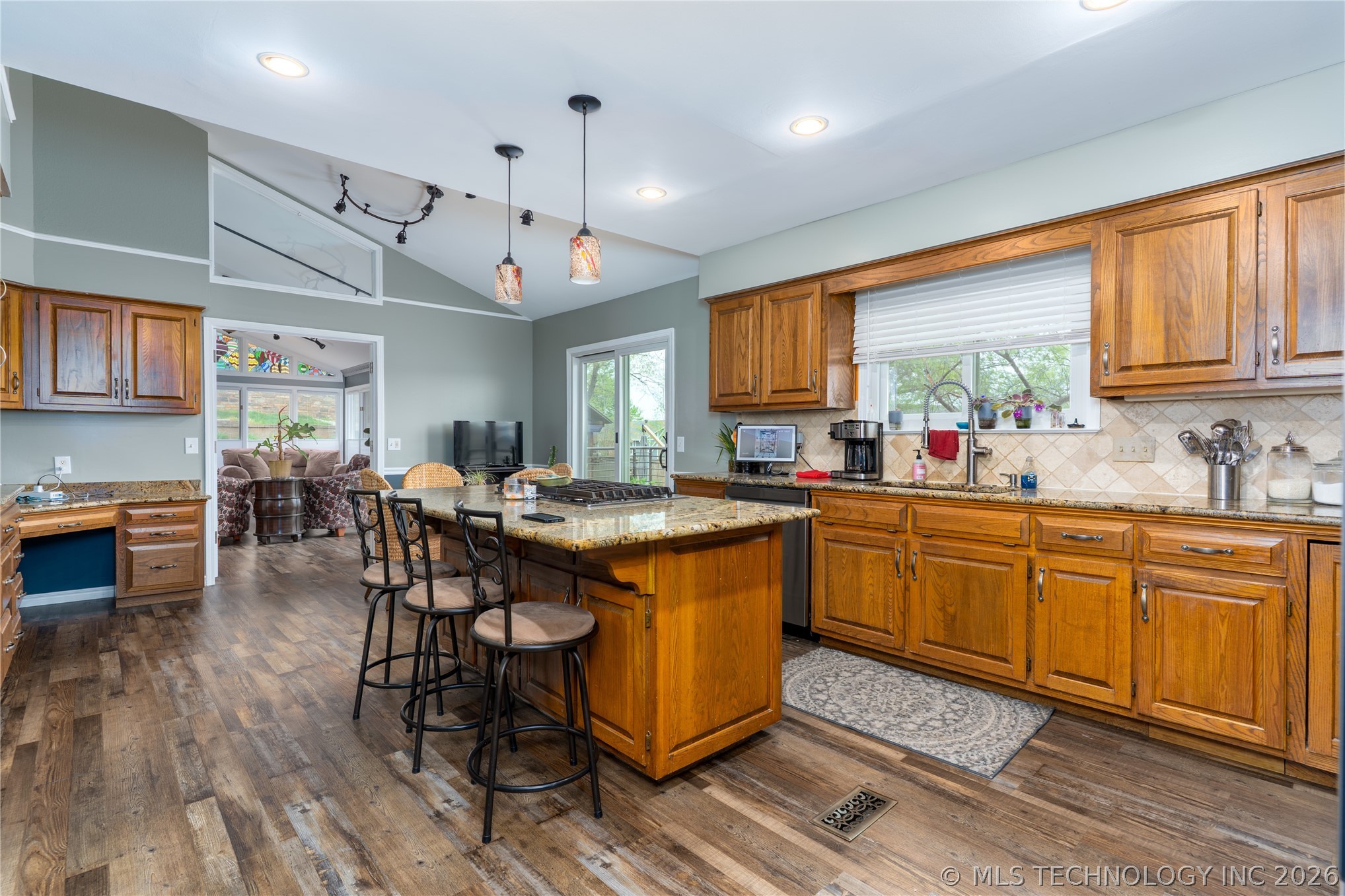 6716 E 65th Street Tulsa OK 74133