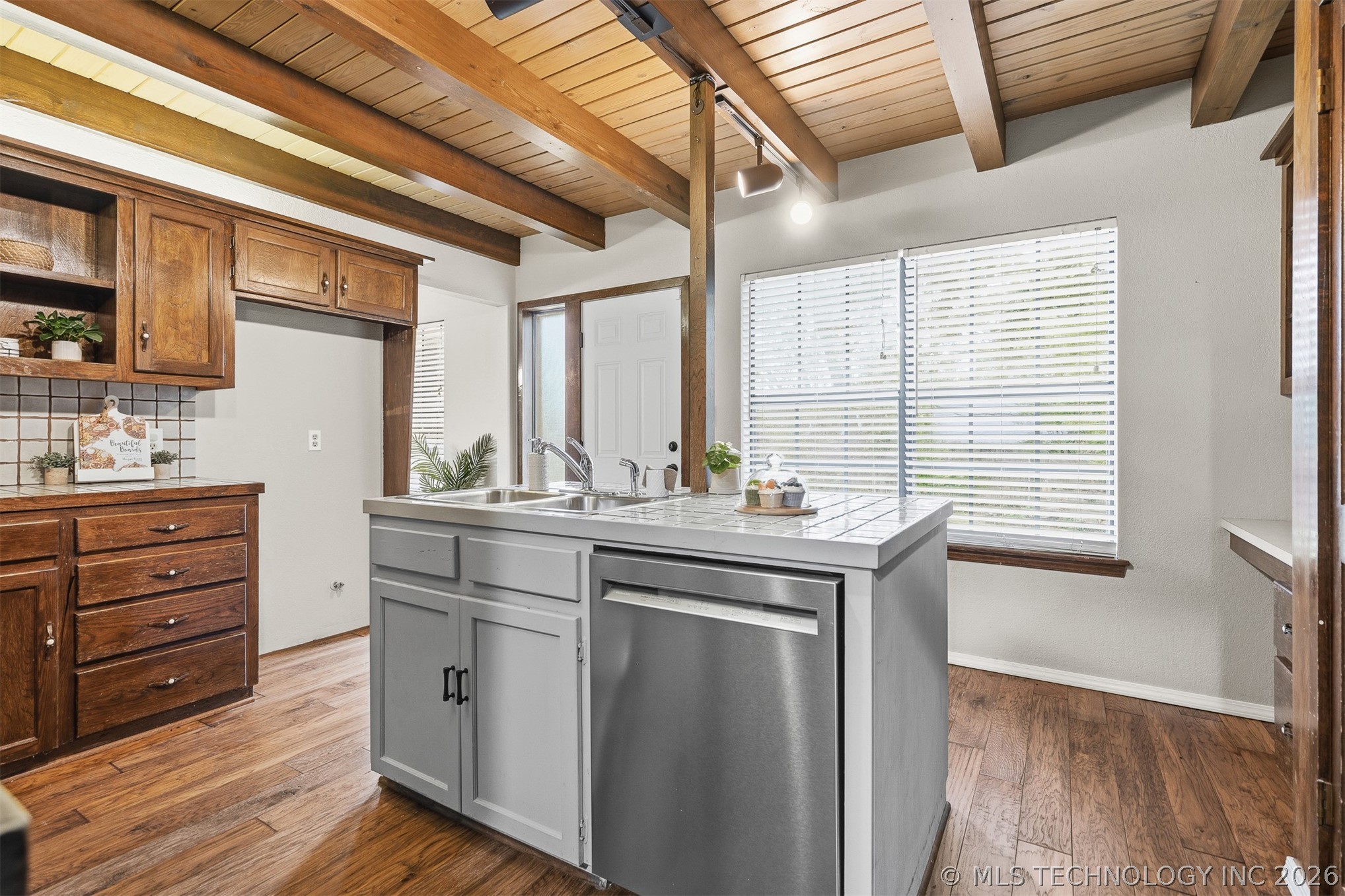 2410 Woodleaf Ardmore OK 73401