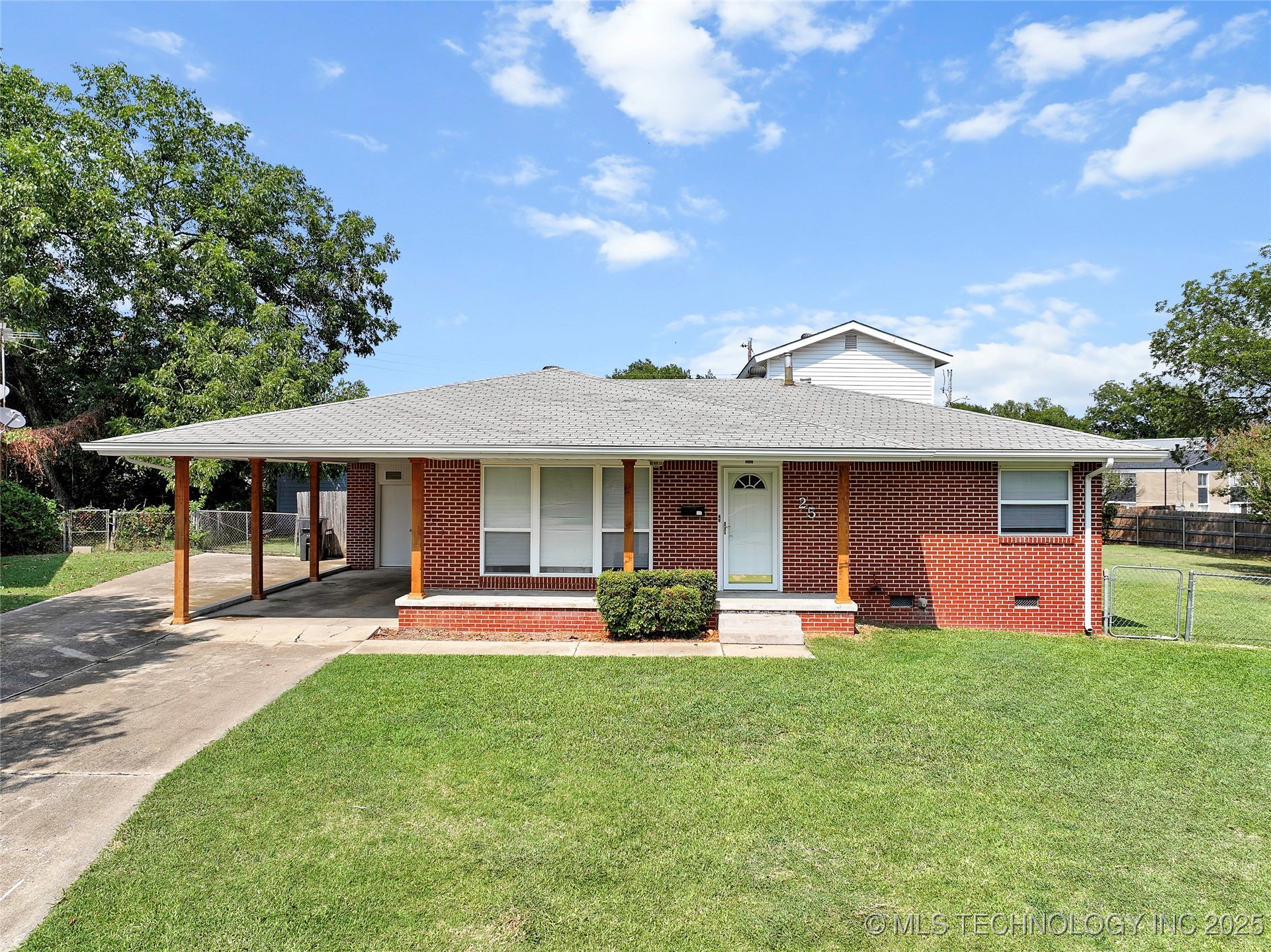 25 Hillcrest Ardmore OK 73401