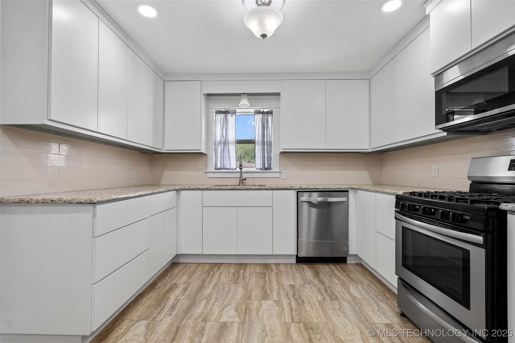 25 Hillcrest Ardmore OK 73401