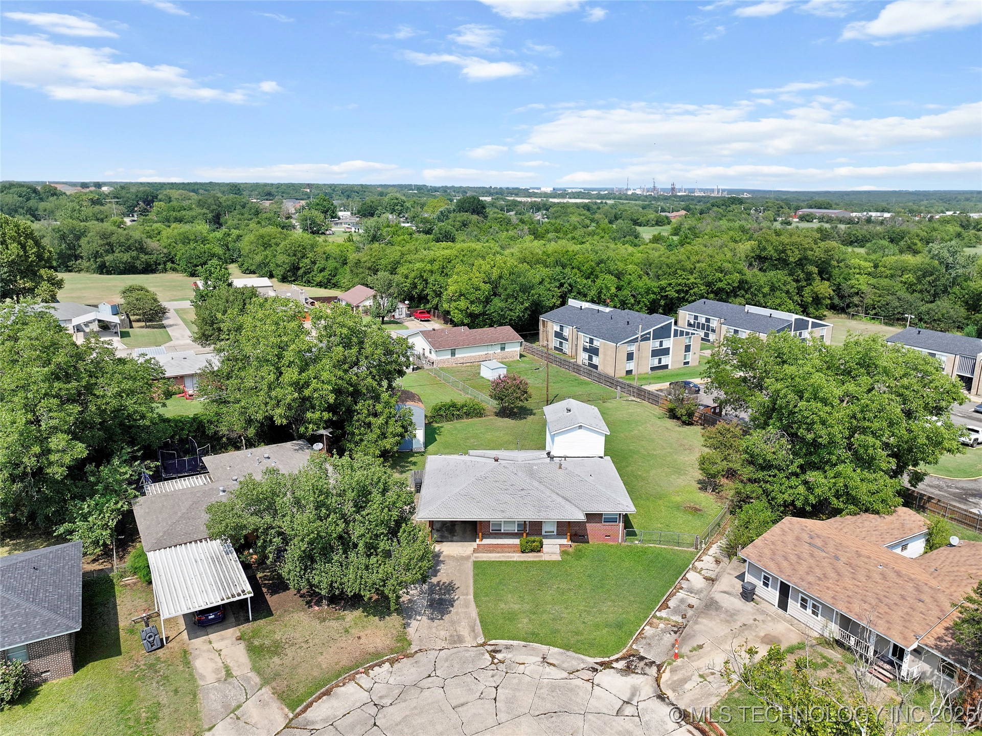 25 Hillcrest Ardmore OK 73401