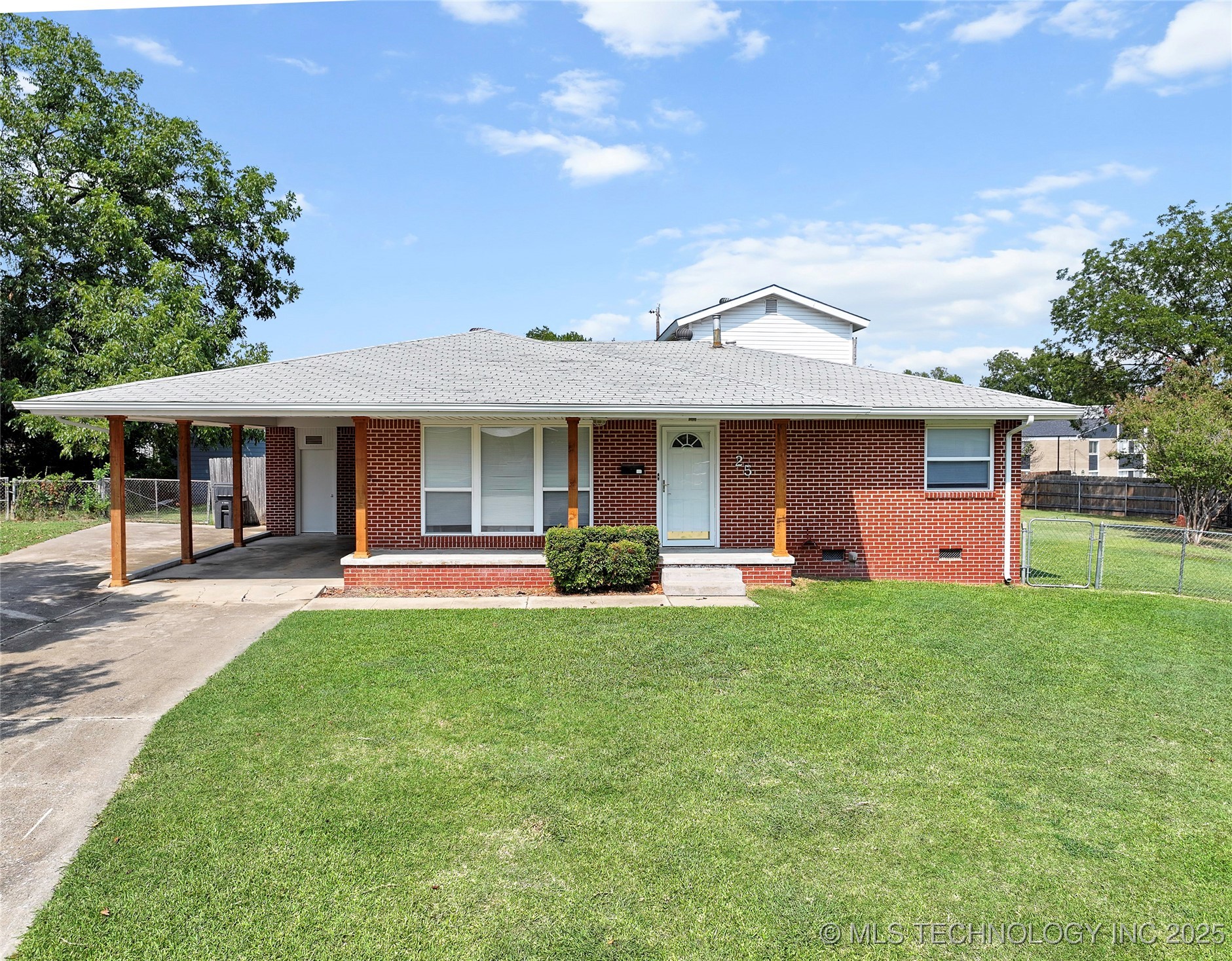 25 Hillcrest Ardmore OK 73401