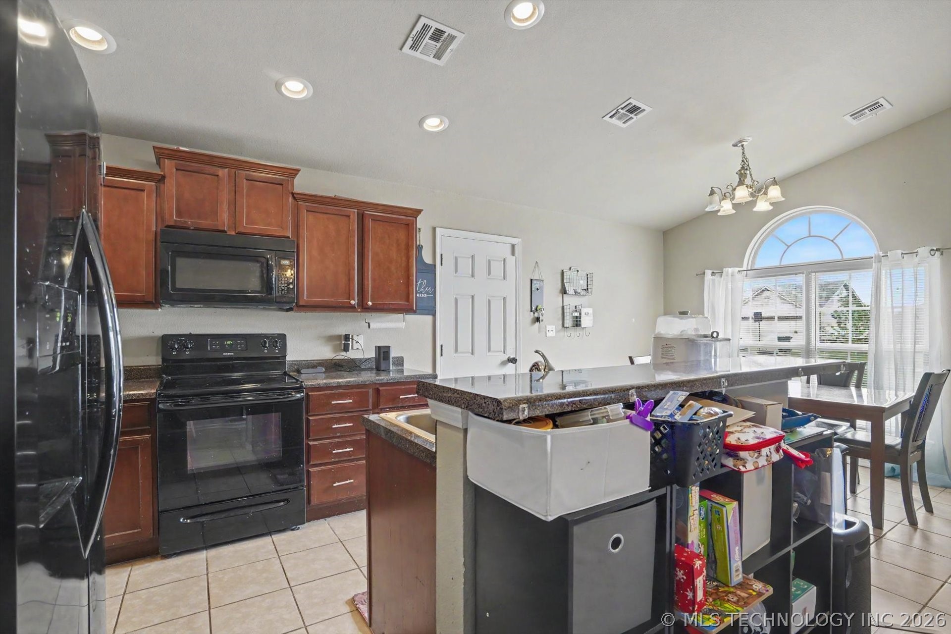 8670 S 261st Eastavenue Broken Arrow OK 74014
