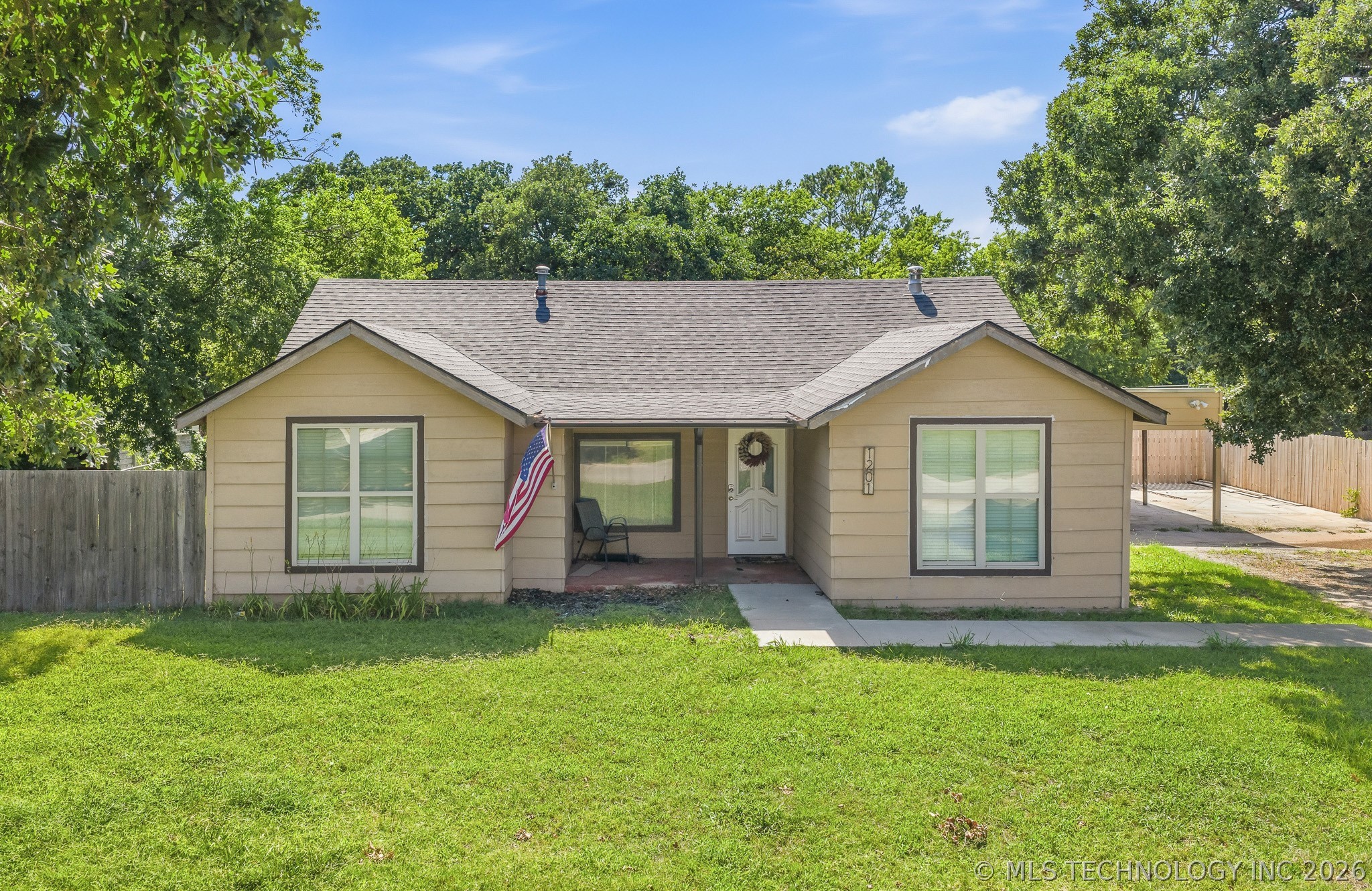 1201 Vernon Ardmore OK 73401