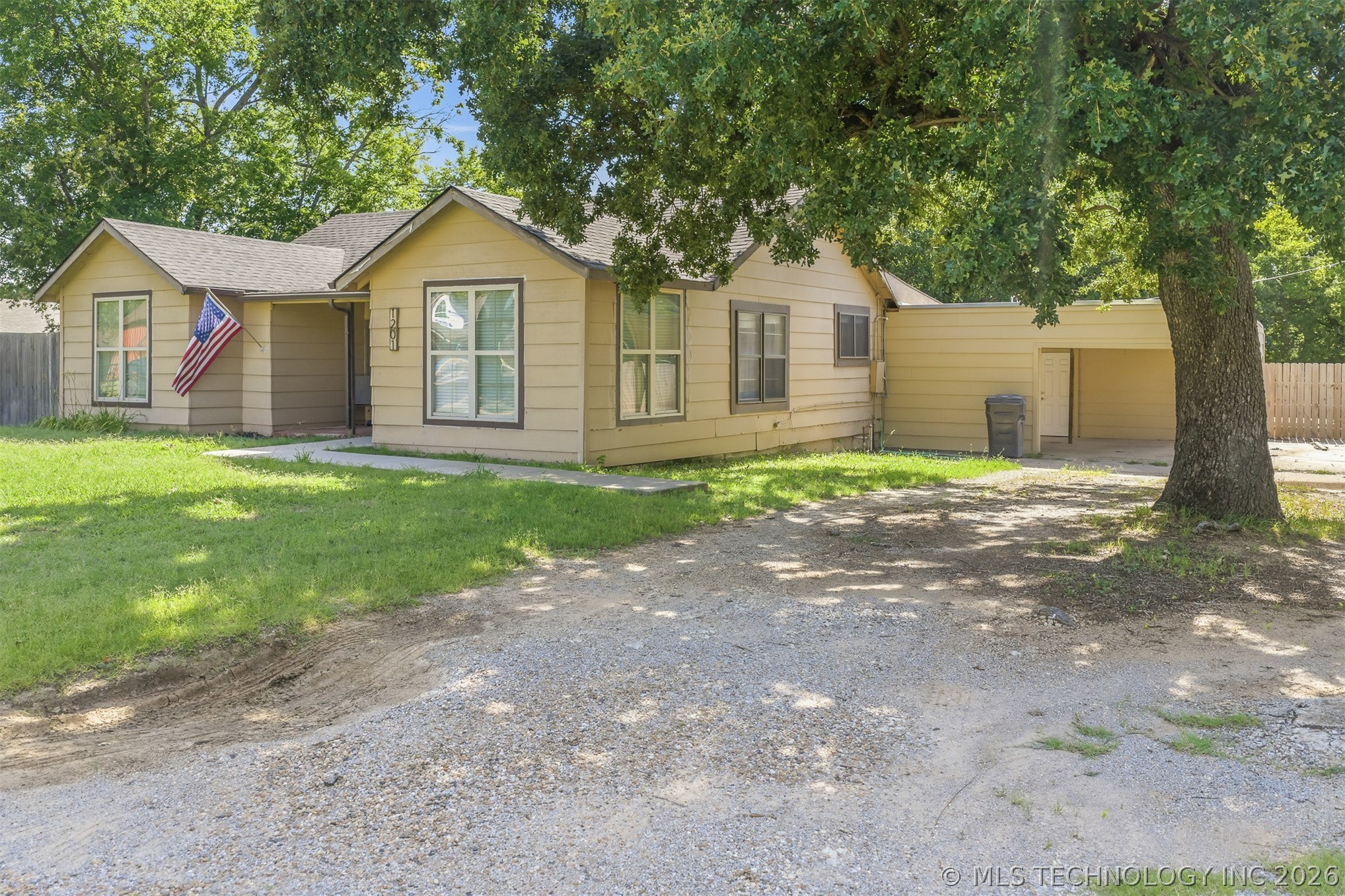 1201 Vernon Ardmore OK 73401