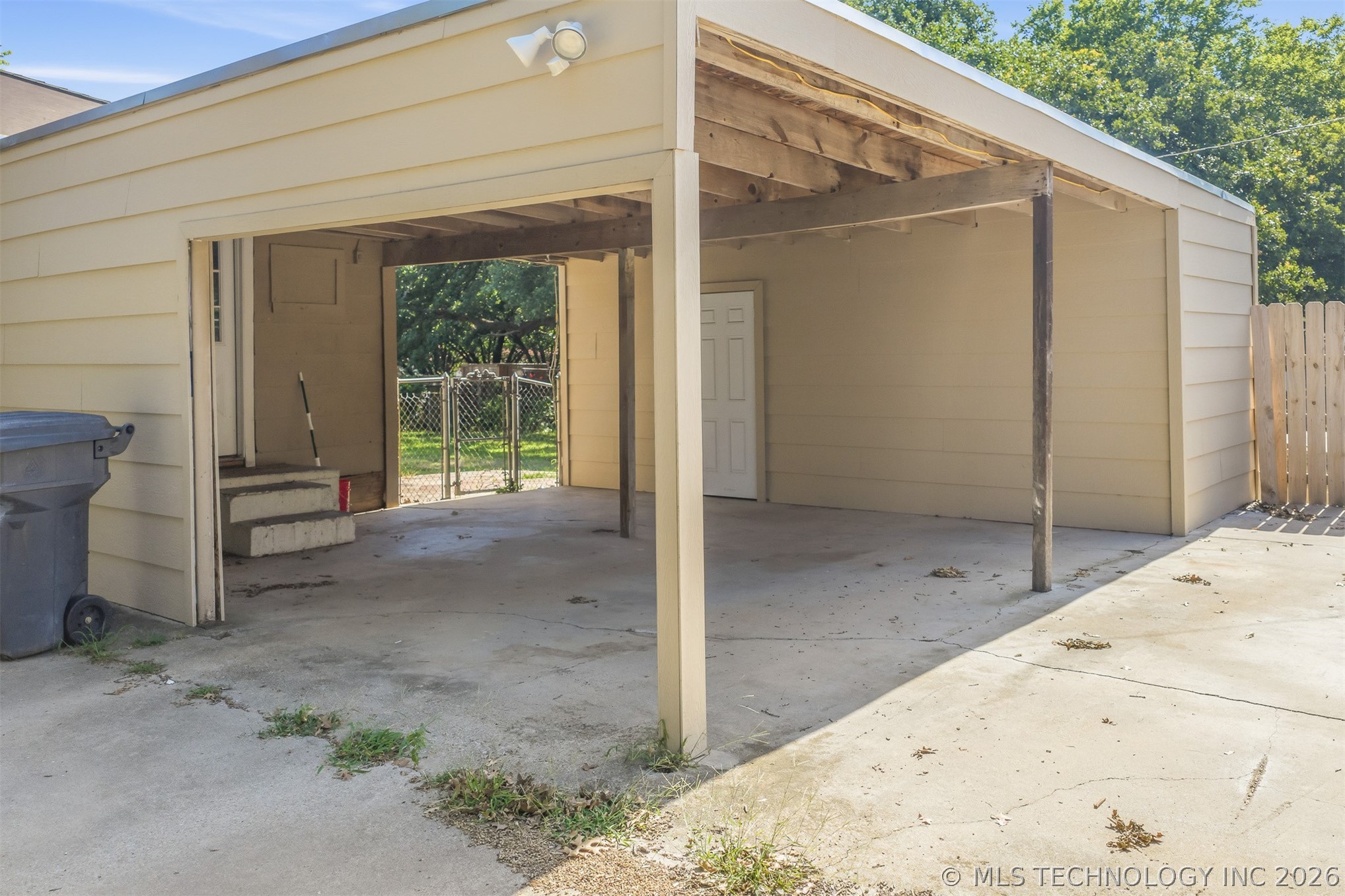 1201 Vernon Ardmore OK 73401