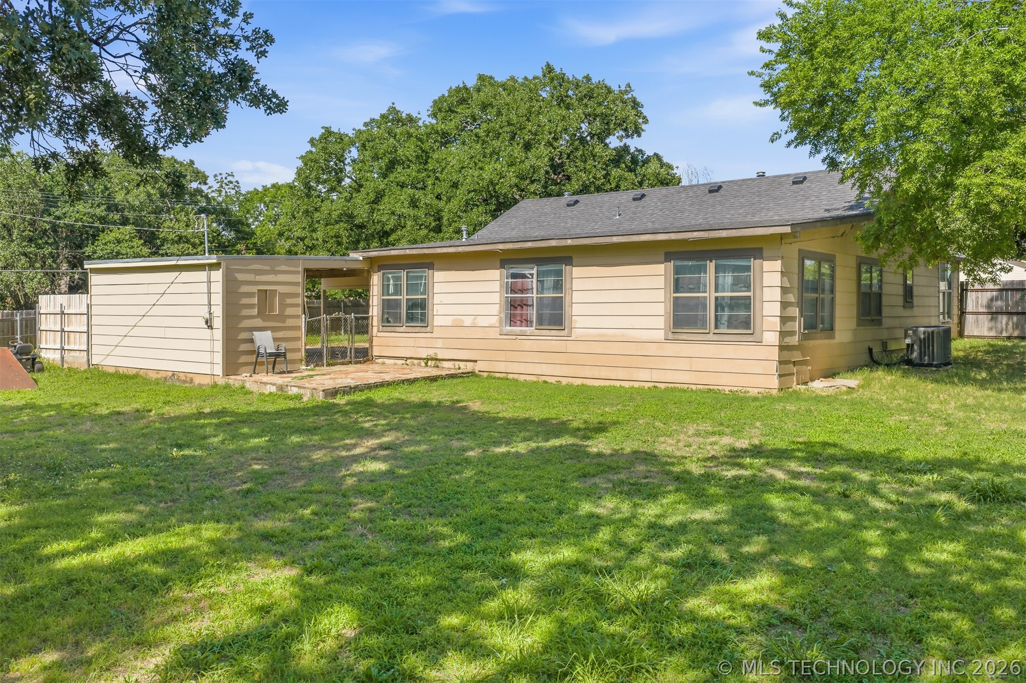 1201 Vernon Ardmore OK 73401