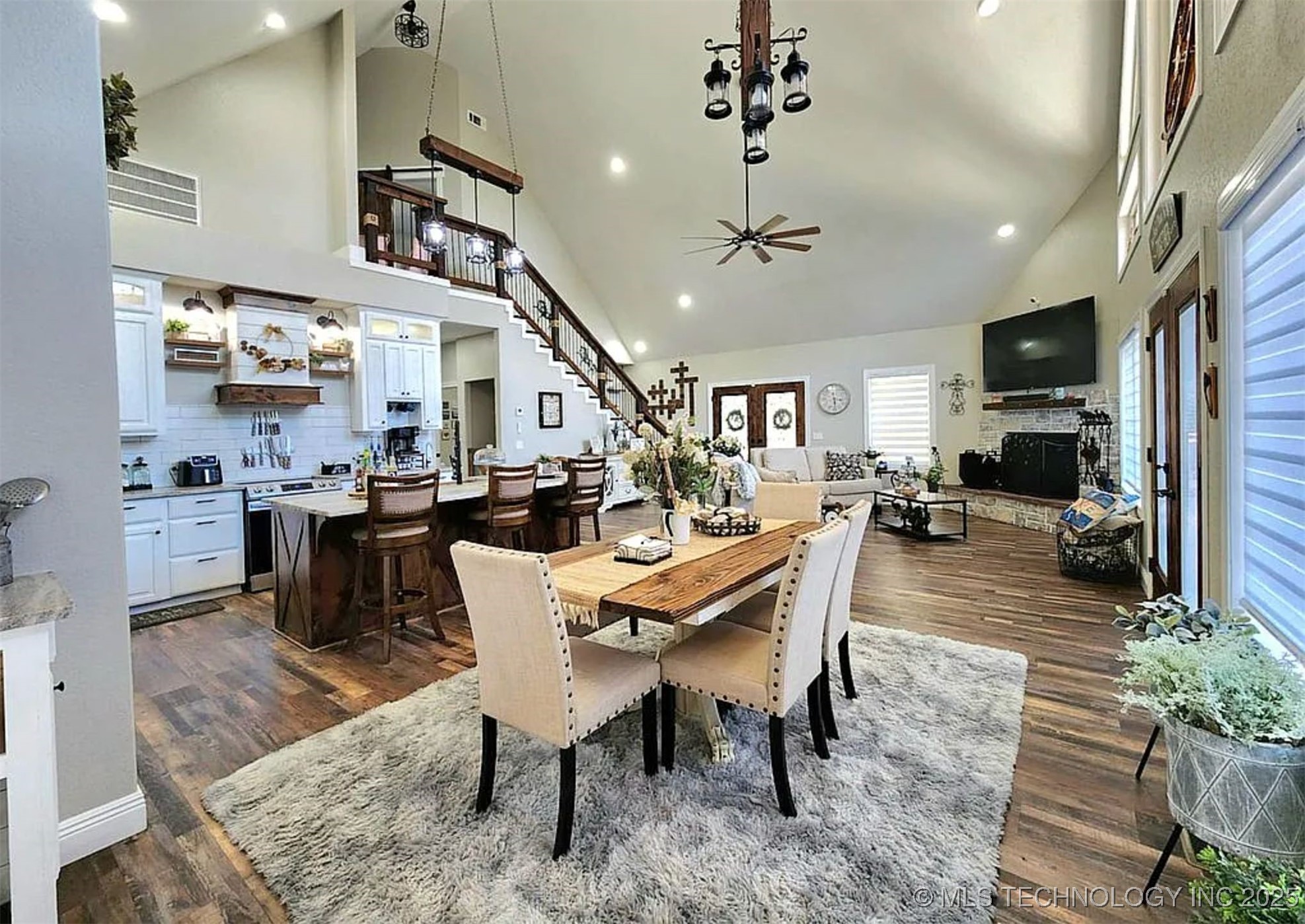 33765 S Coves Drive Afton OK 74331