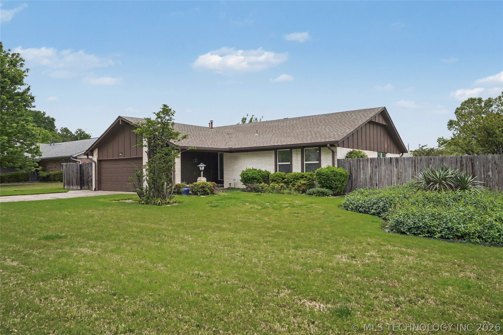 2525 S Hickory Avenue Broken Arrow OK 74012