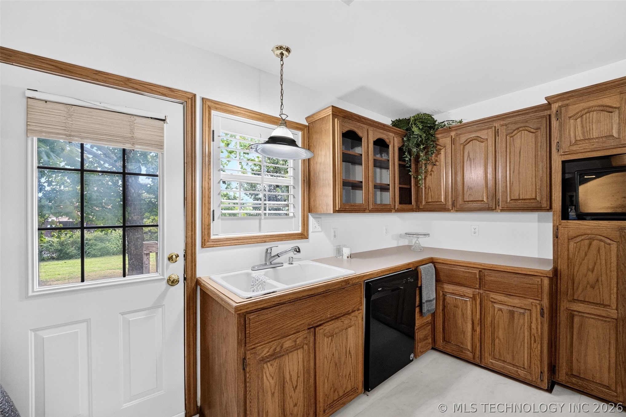 1417 E Oak Street Cushing OK 74023
