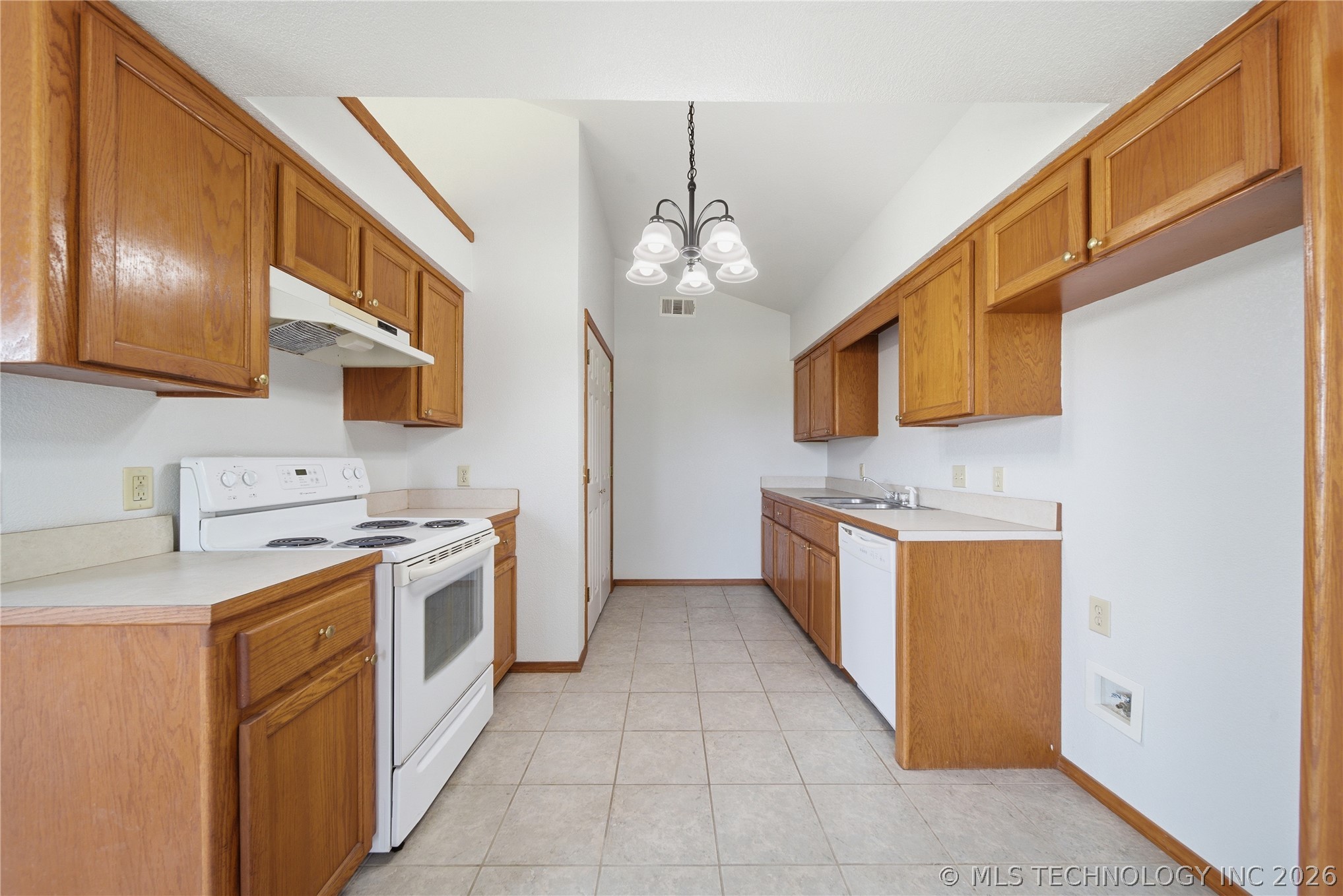 511 W Cemetery Road Oktaha OK 74450