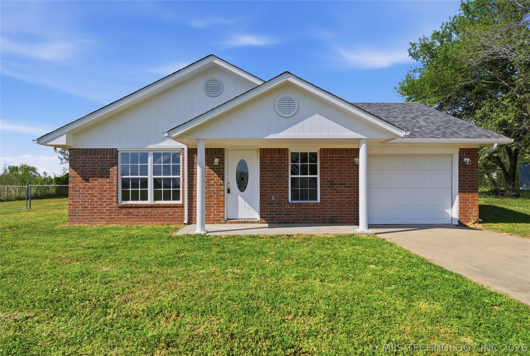 511 W Cemetery Road Oktaha OK 74450