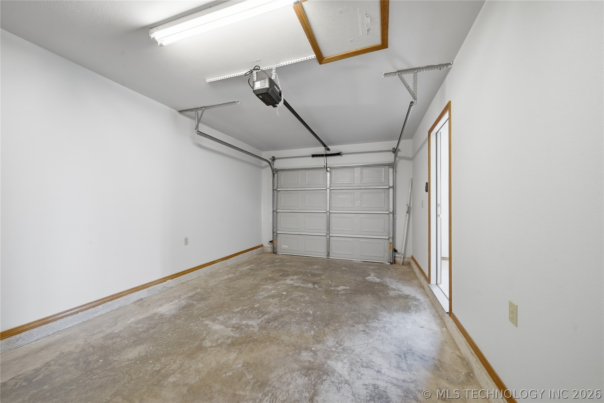 511 W Cemetery Road Oktaha OK 74450