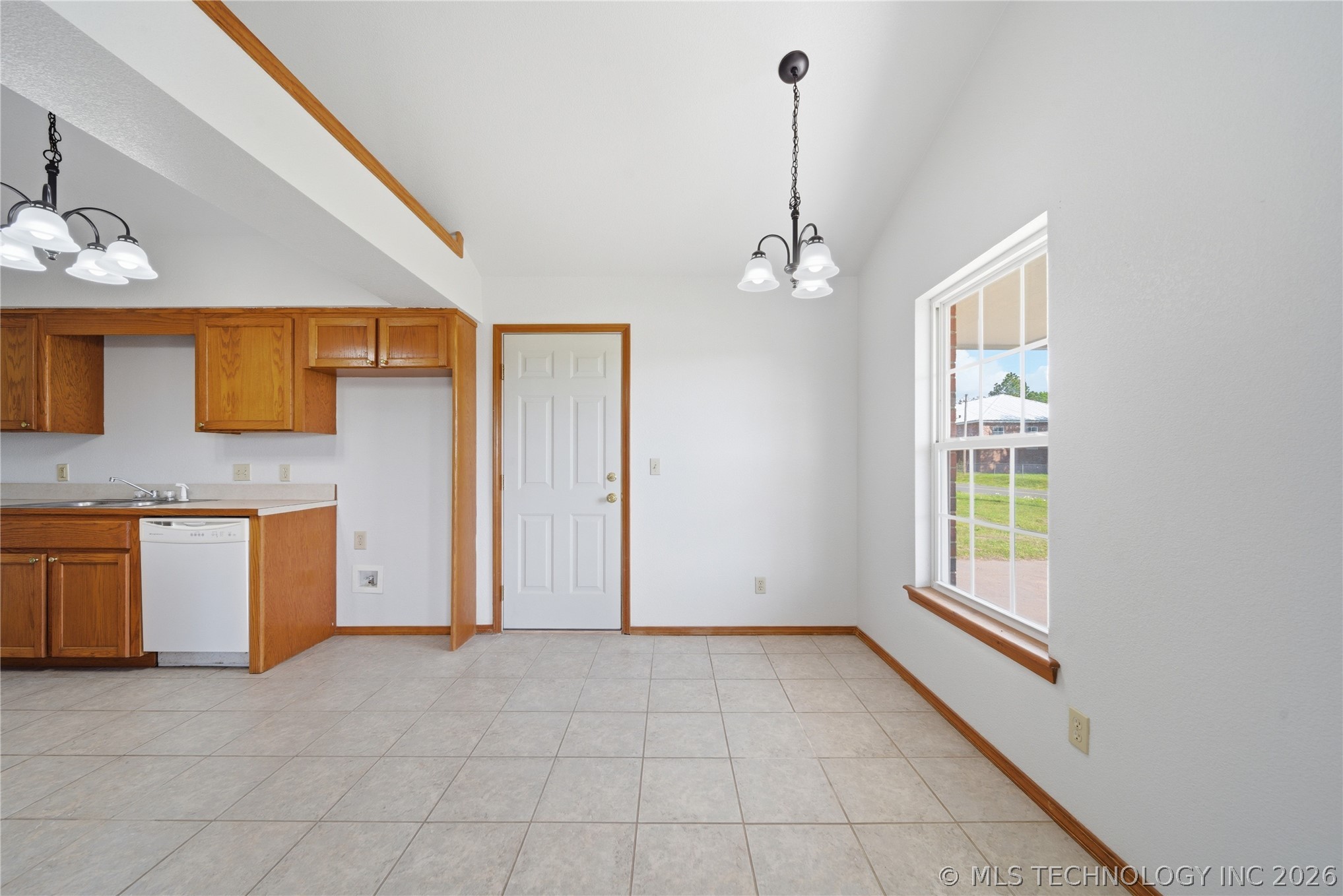 511 W Cemetery Road Oktaha OK 74450