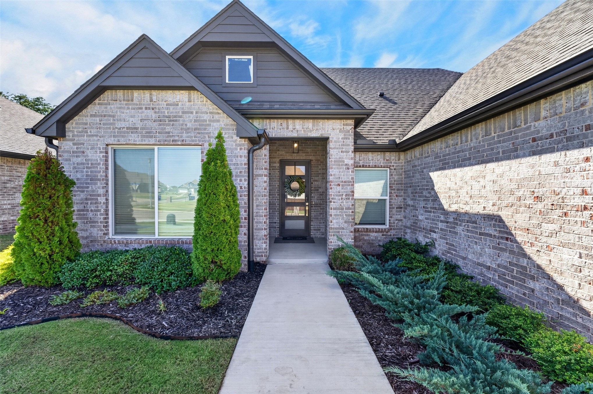 811 E Jacksonville Street Broken Arrow OK 74012