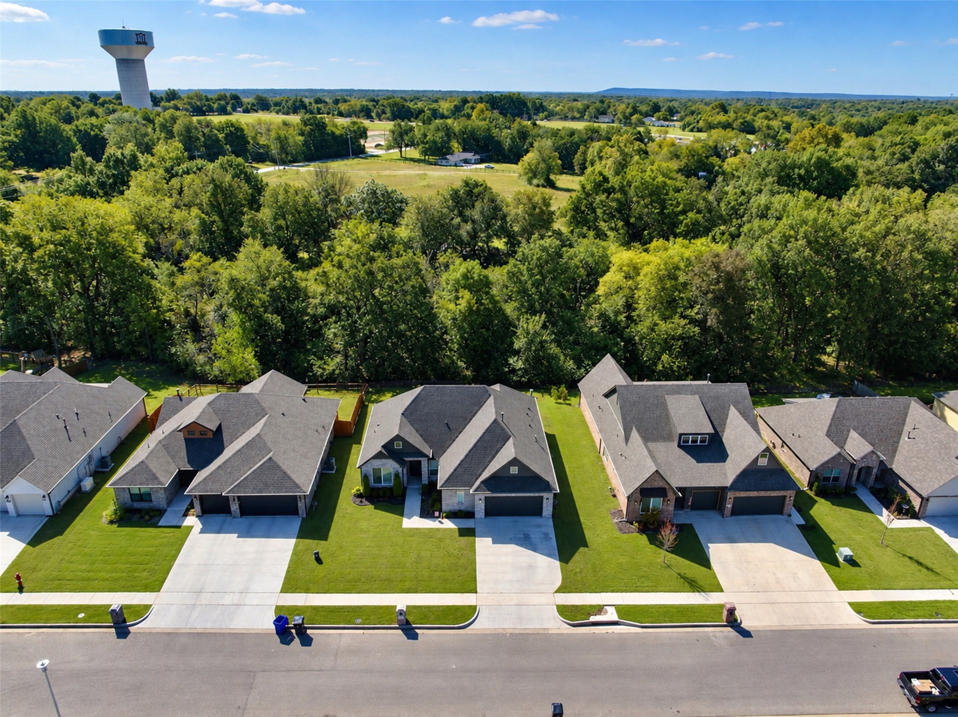 811 E Jacksonville Street Broken Arrow OK 74012