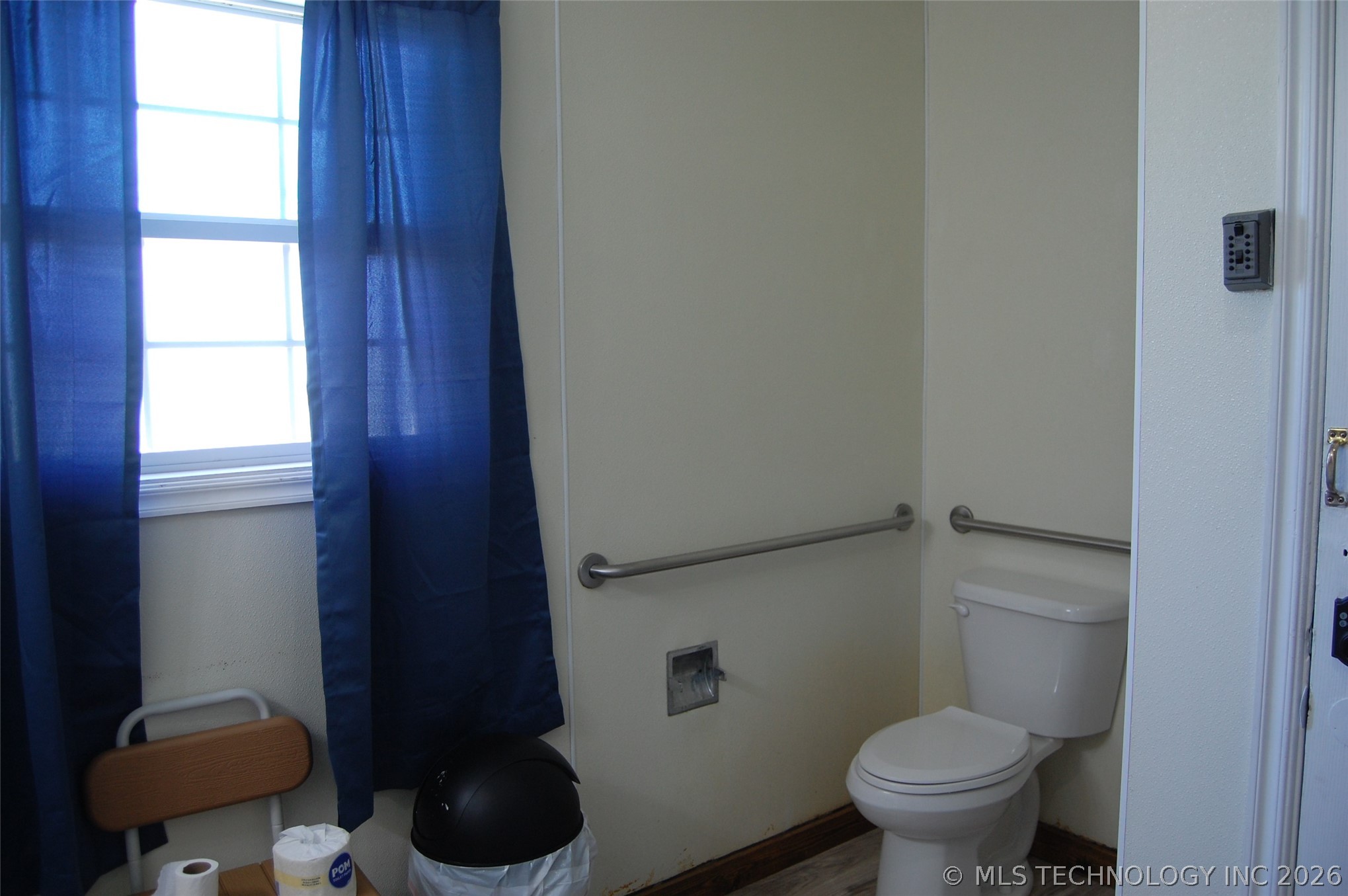 4 Hillcrest Way Okemah OK 74859