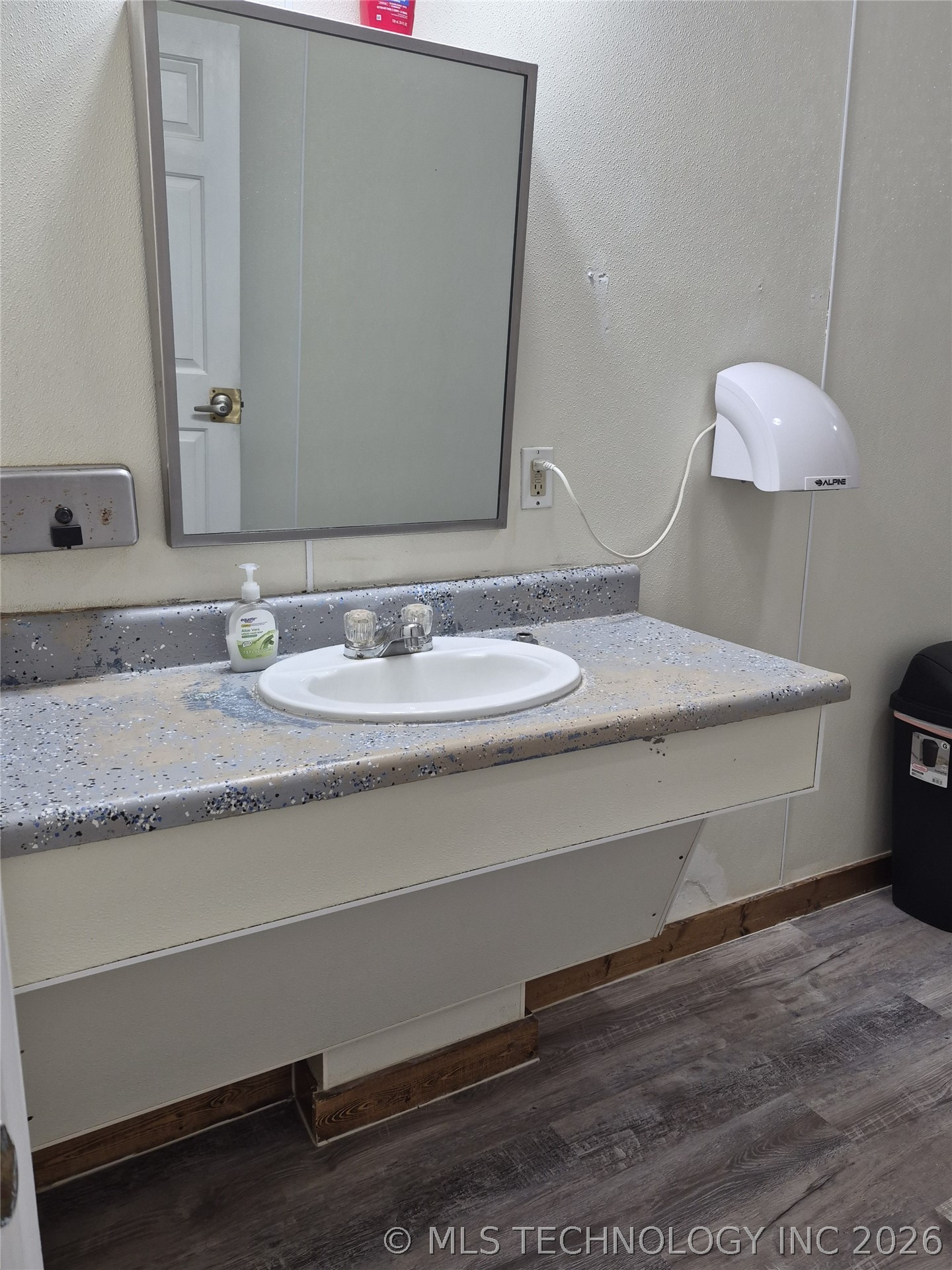 4 Hillcrest Way Okemah OK 74859