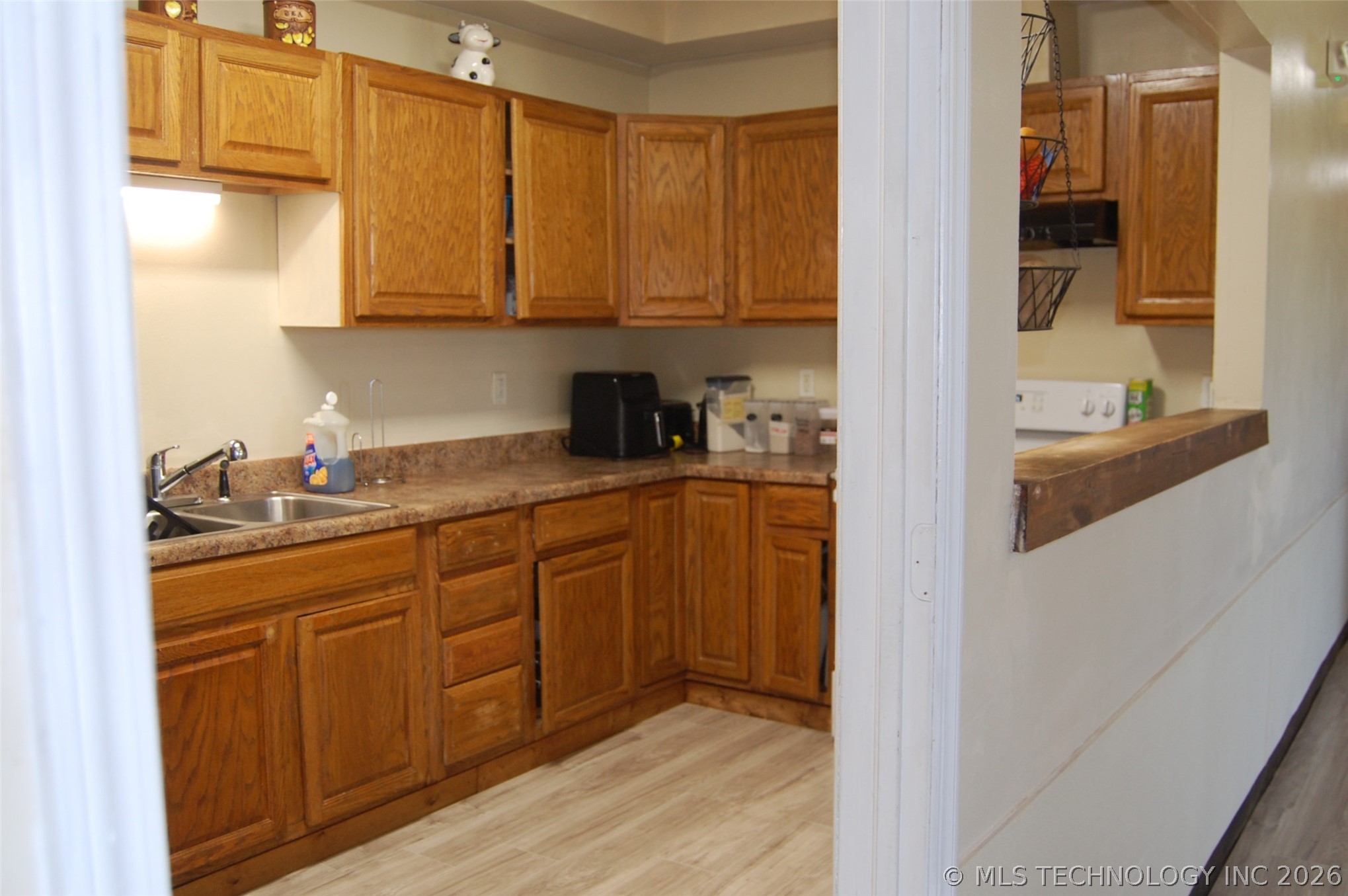 4 Hillcrest Way Okemah OK 74859
