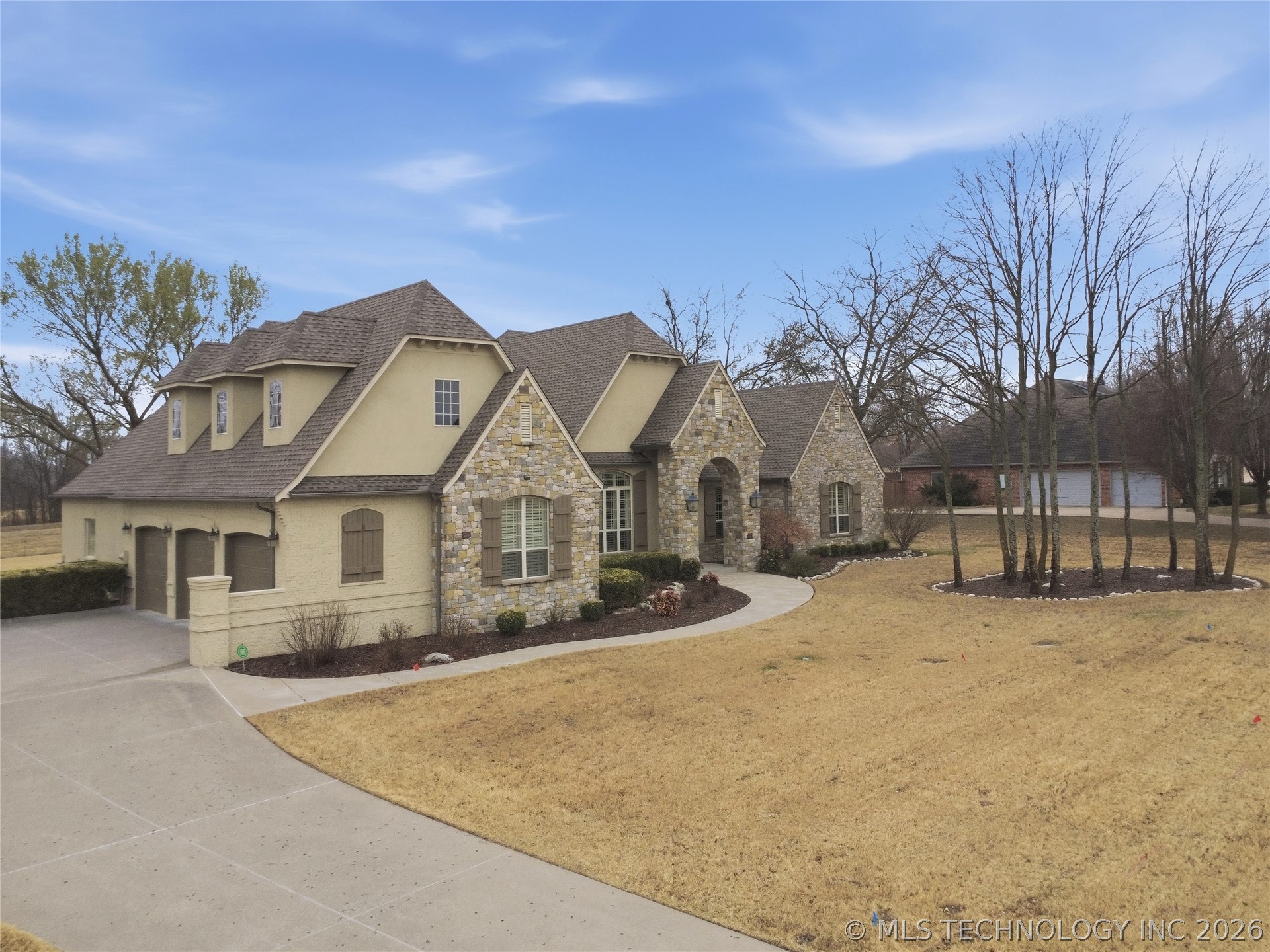 35 Woodcreek Pryor OK 74361