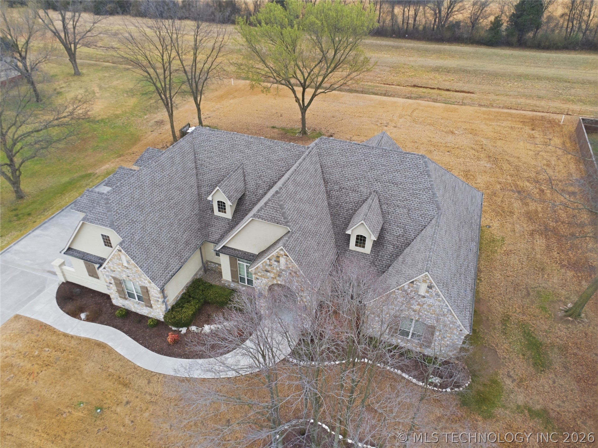 35 Woodcreek Pryor OK 74361