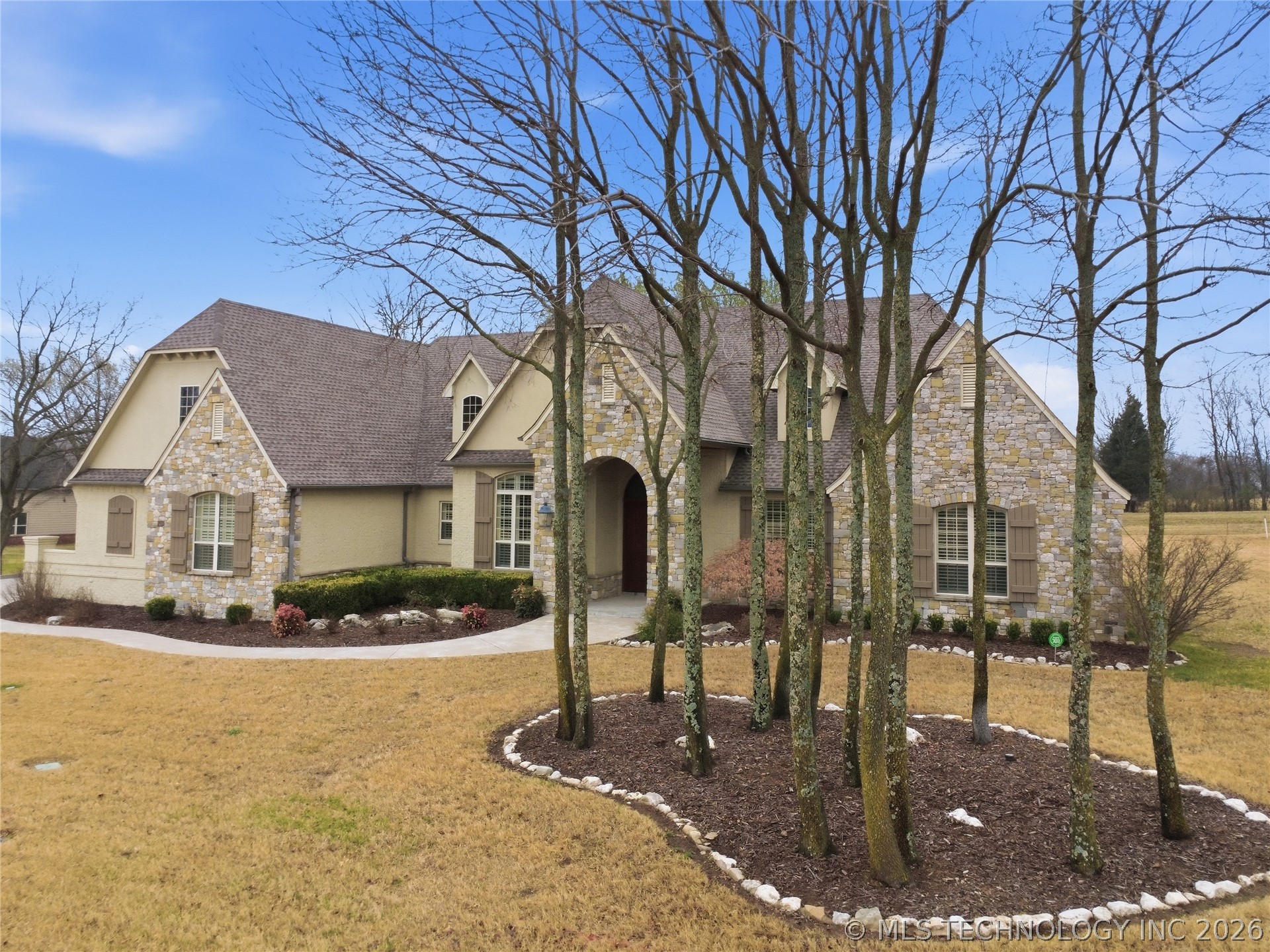 35 Woodcreek Pryor OK 74361