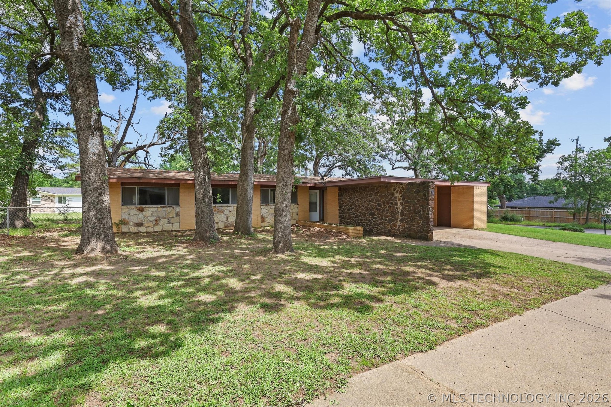 1010 Waco Street Durant OK 74701