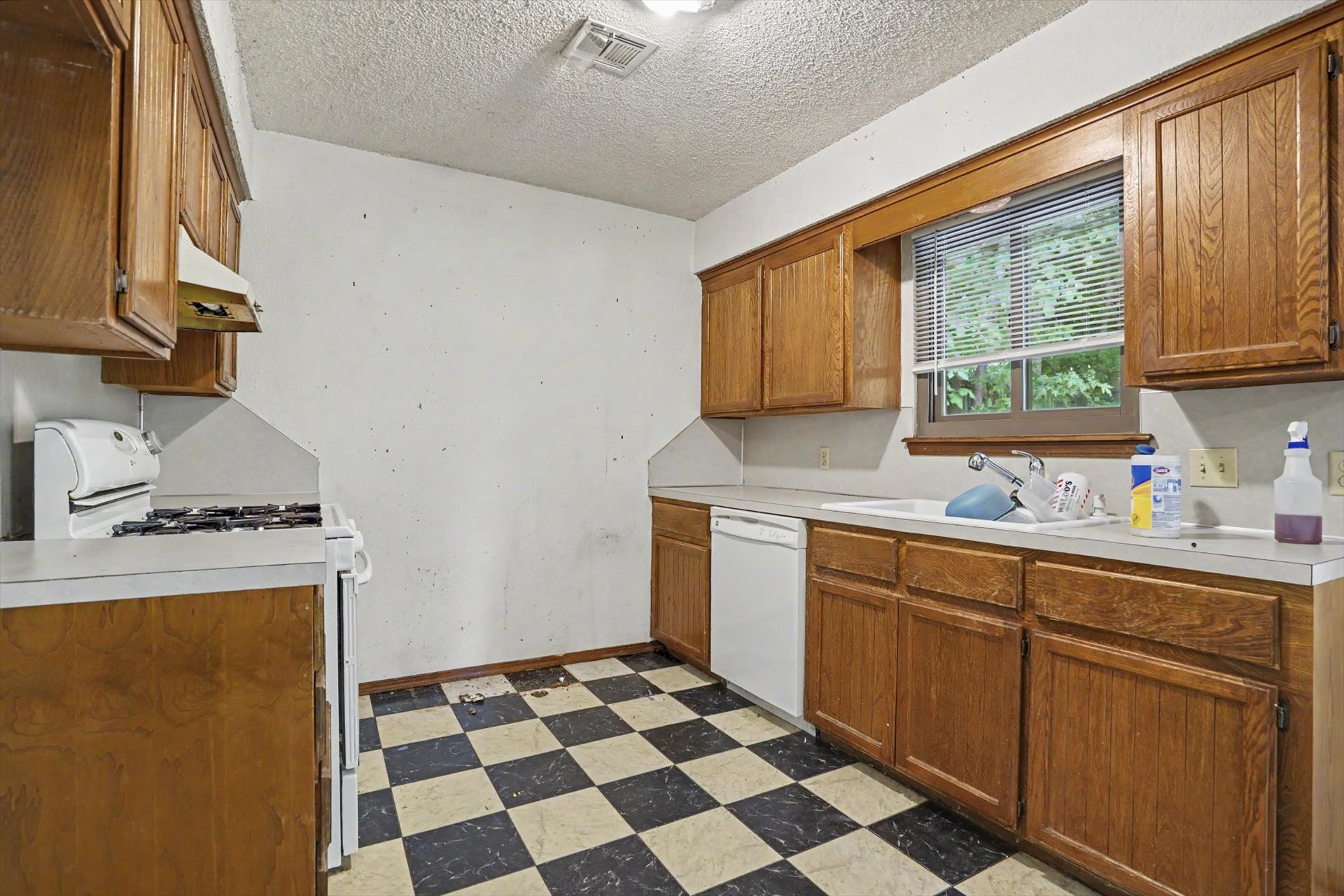 4104 S Birch Avenue Broken Arrow OK 74011